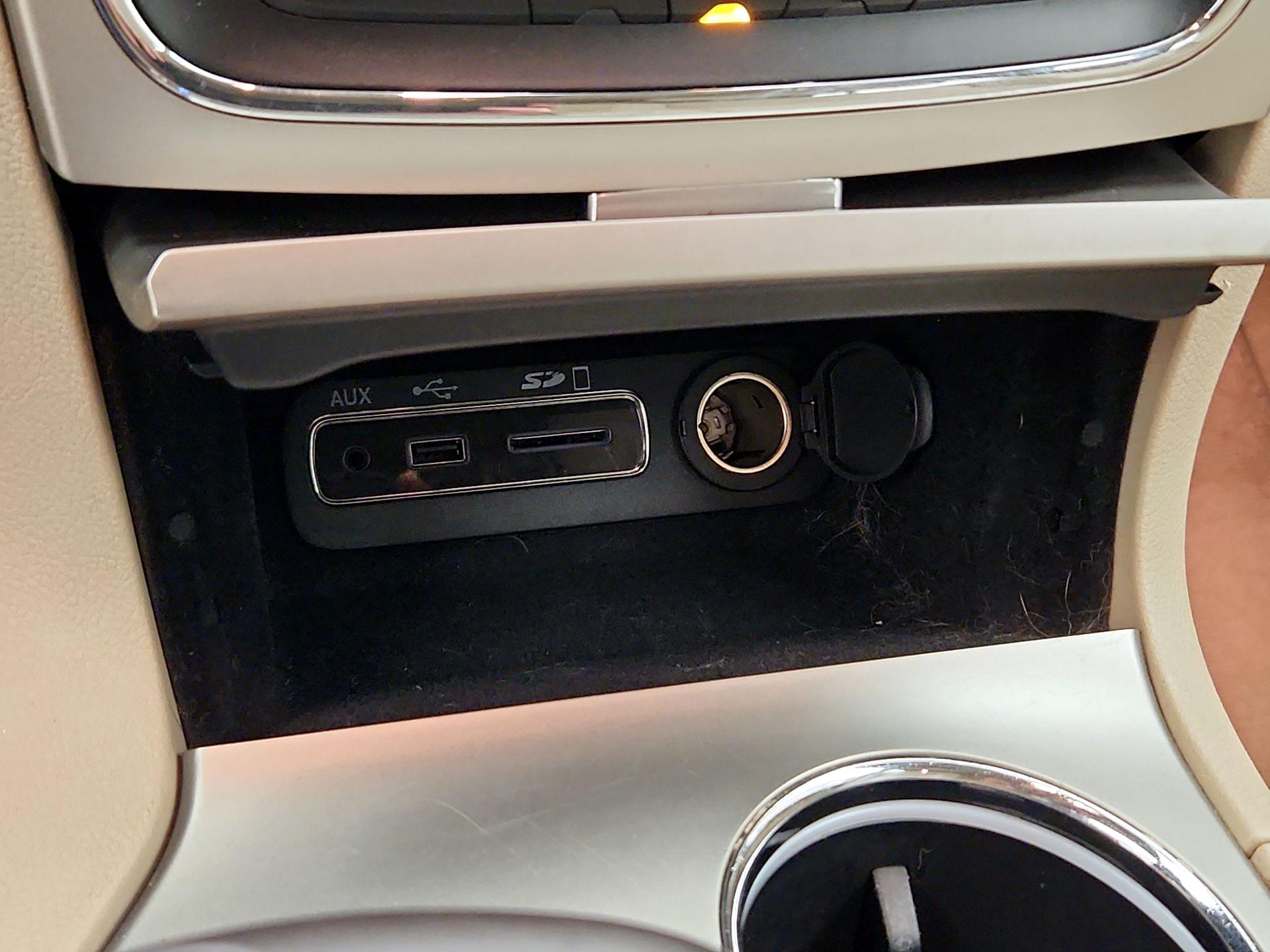 Thumbnail: 2014 Jeep Grand Cherokee - 19