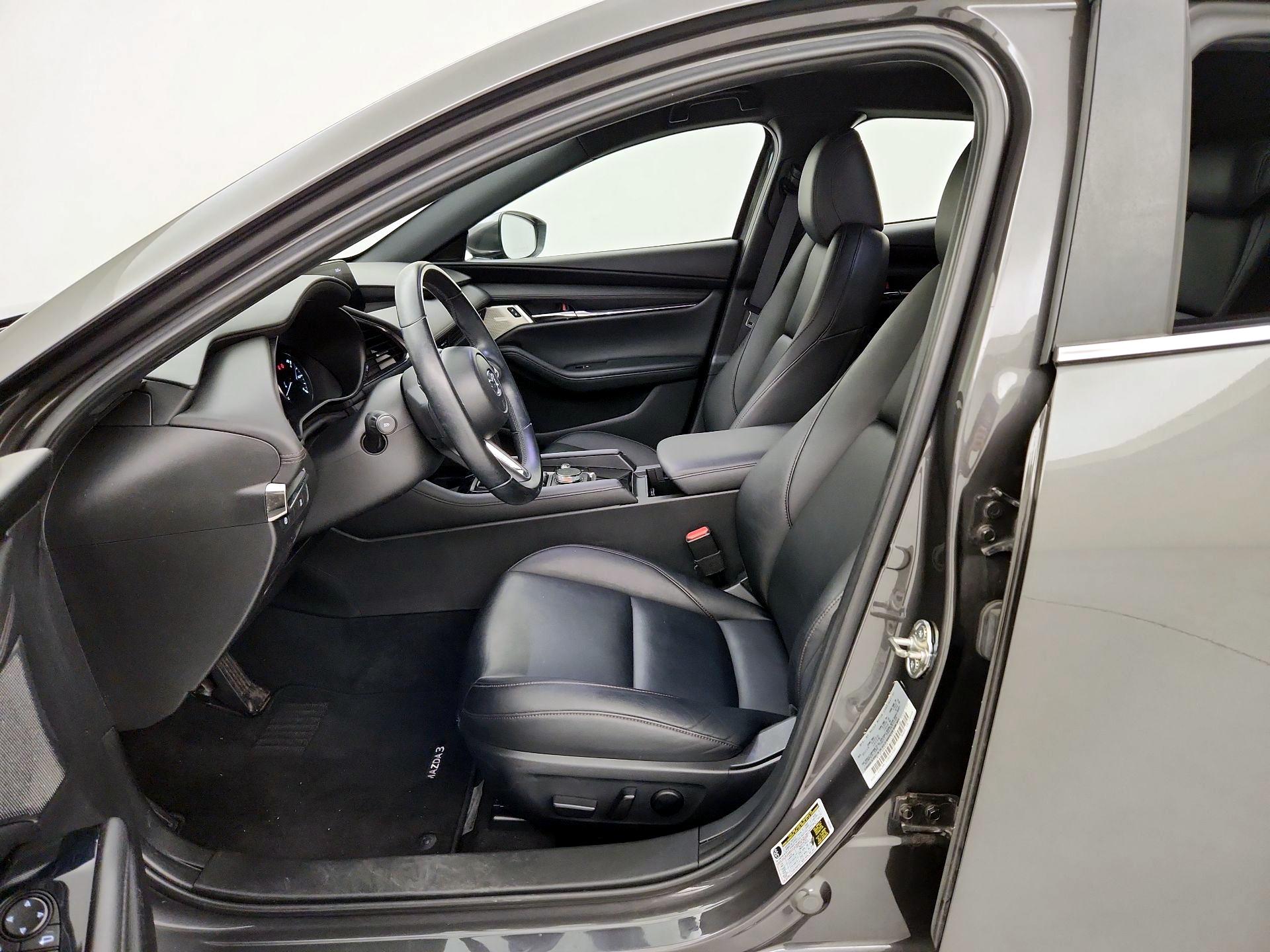 Thumbnail: 2019 Mazda Mazda3 - 11
