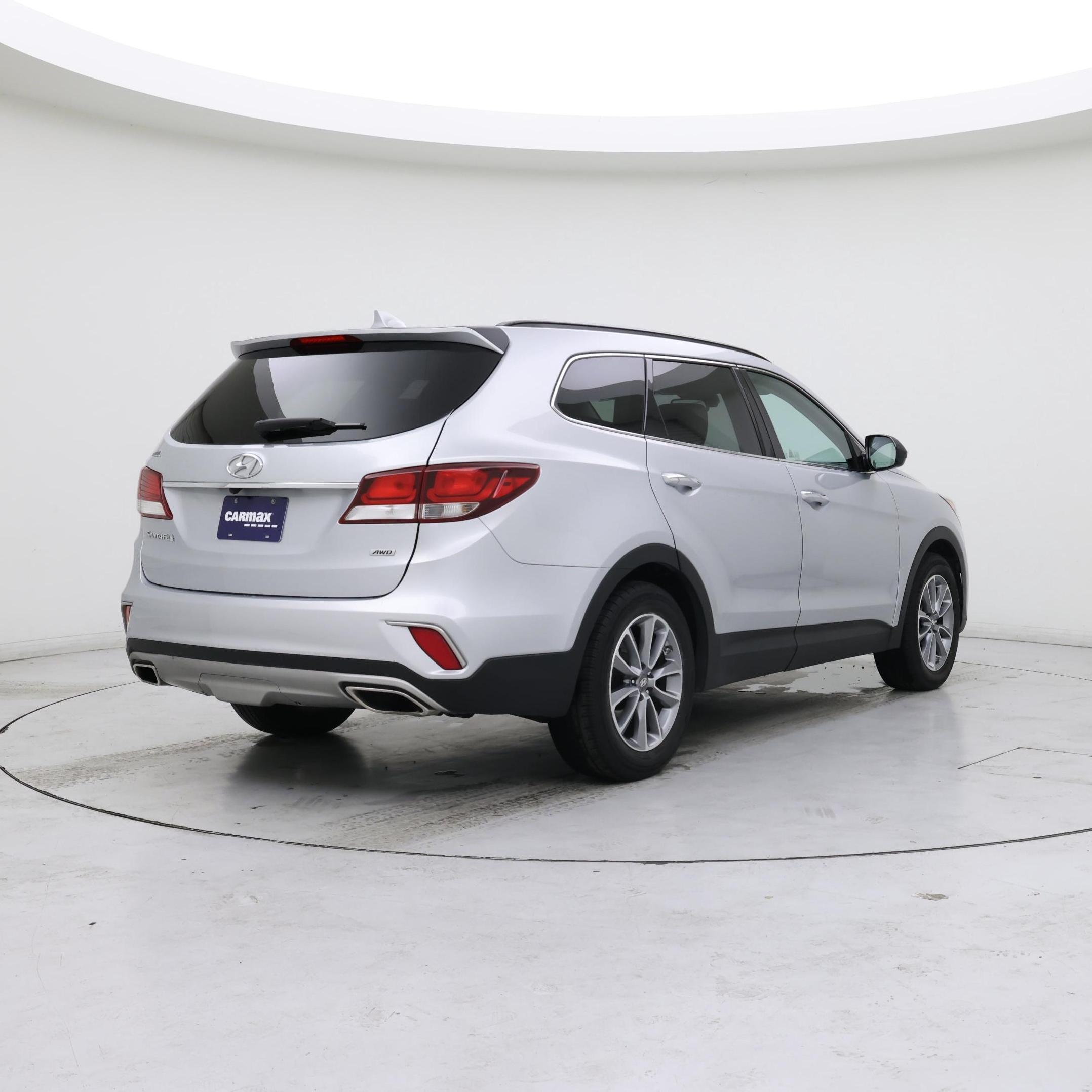 Thumbnail: 2017 Hyundai Santa Fe - 8