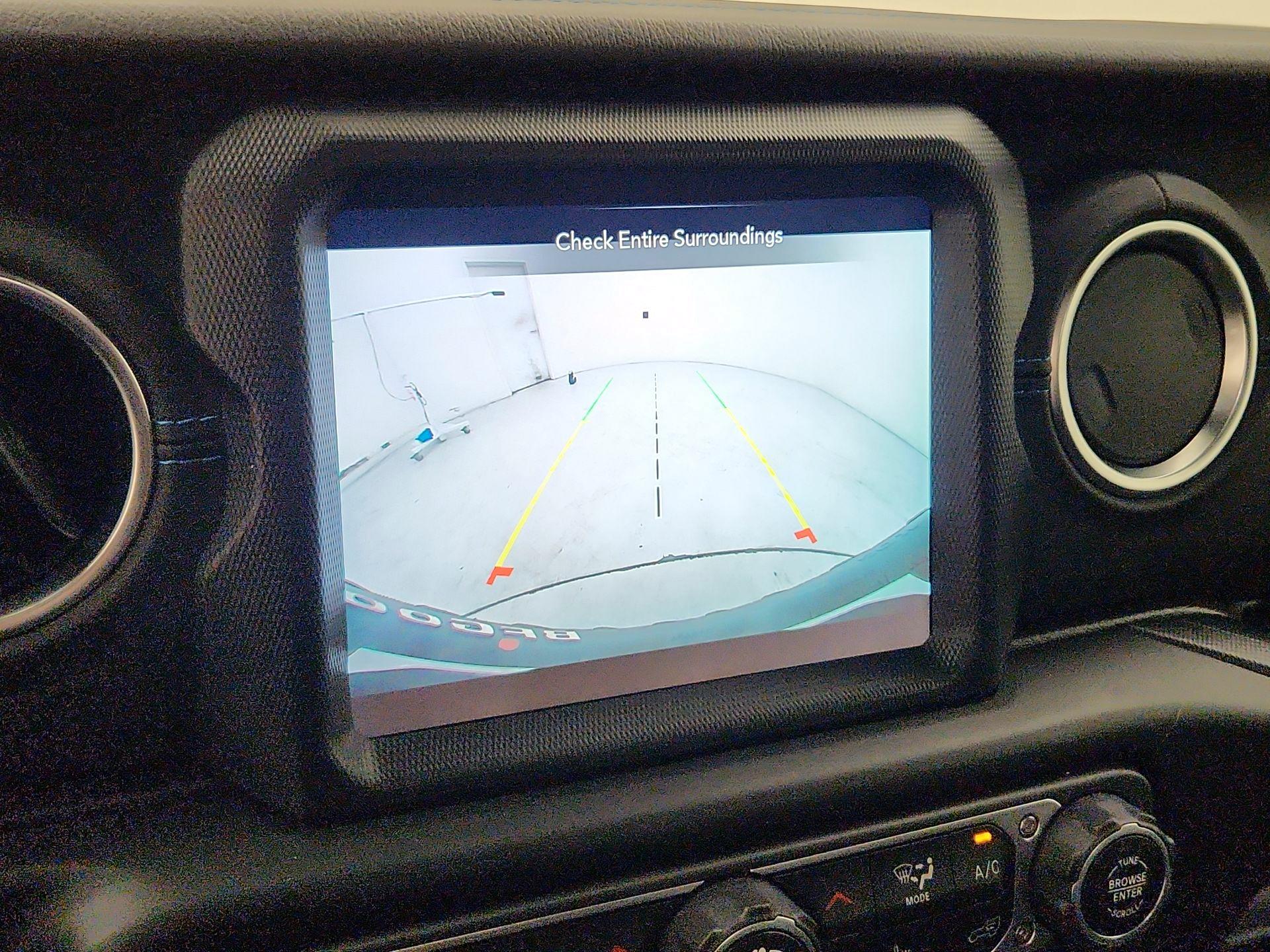 Thumbnail: 2021 Jeep Wrangler - 14