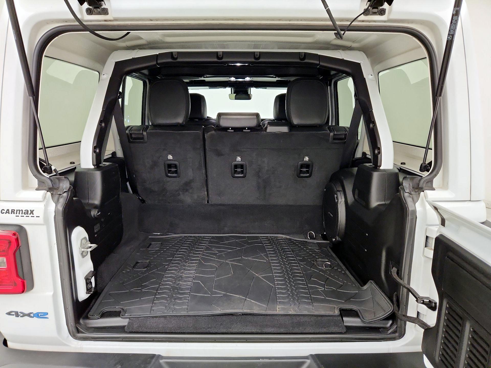 Thumbnail: 2021 Jeep Wrangler - 20