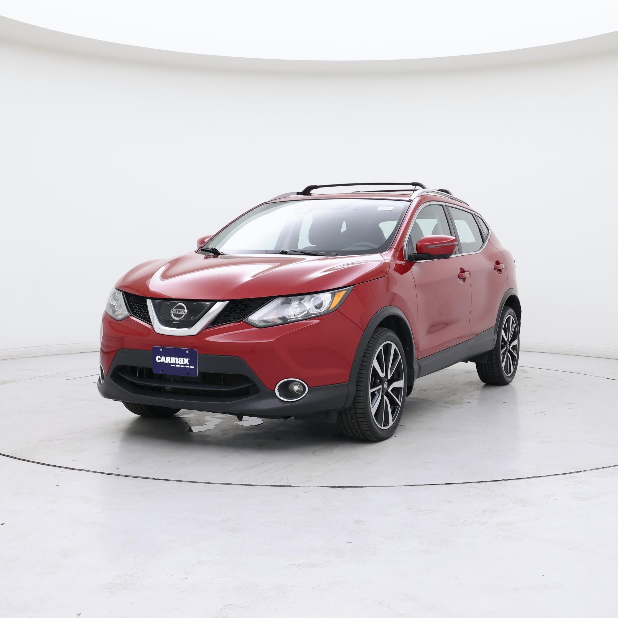 Thumbnail: 2017 Nissan Rogue Sport - 4