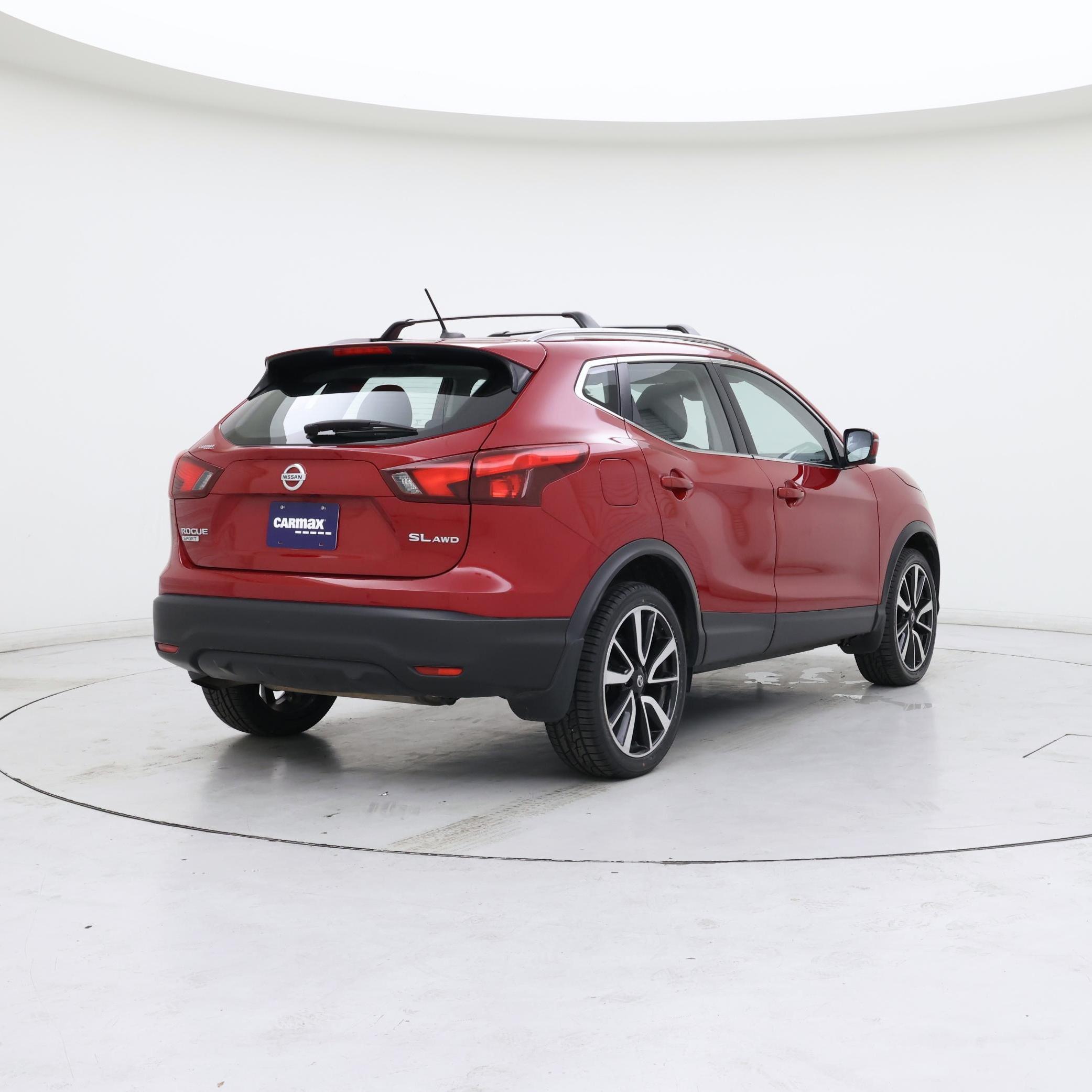 Thumbnail: 2017 Nissan Rogue Sport - 8