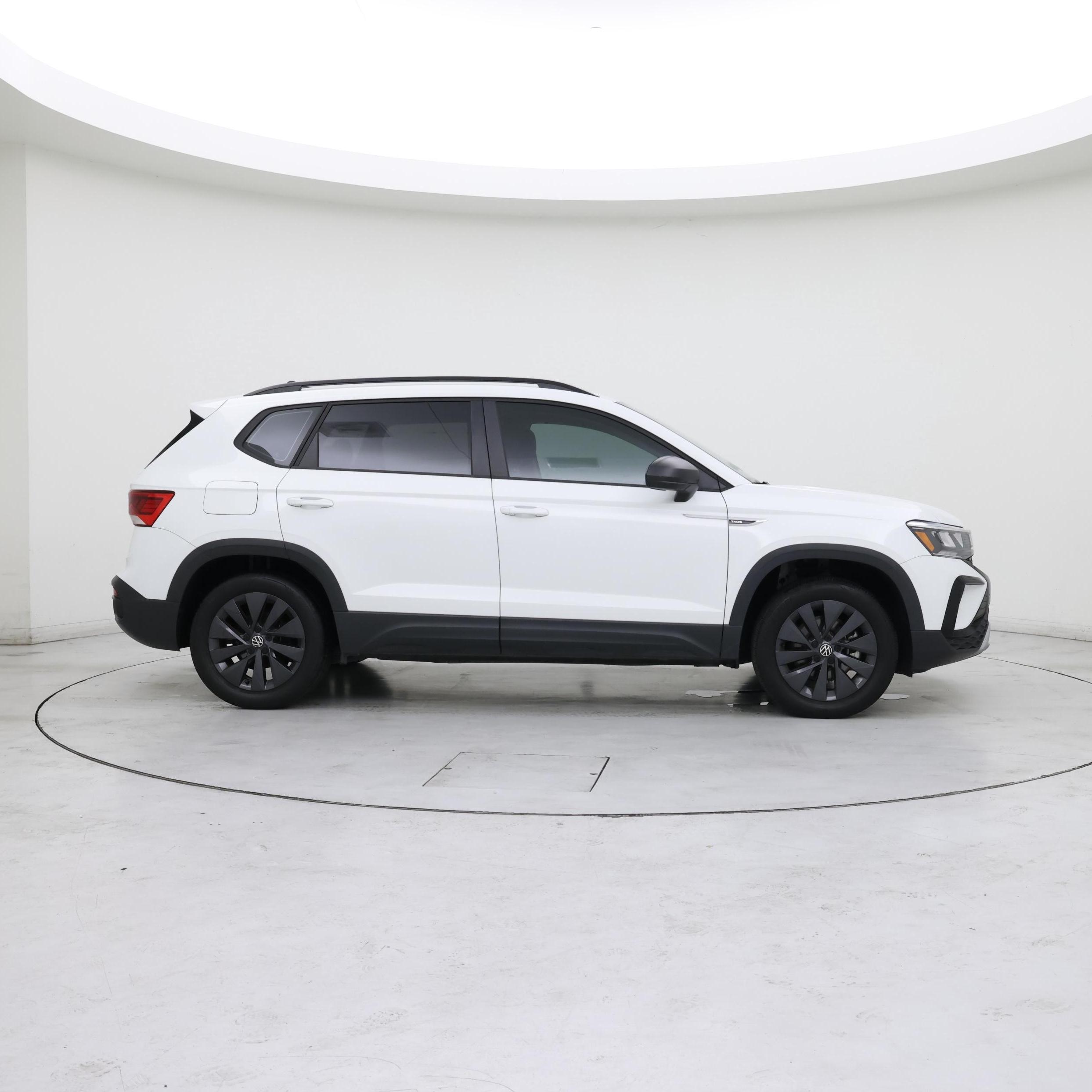 Thumbnail: 2022 Volkswagen Taos - 7