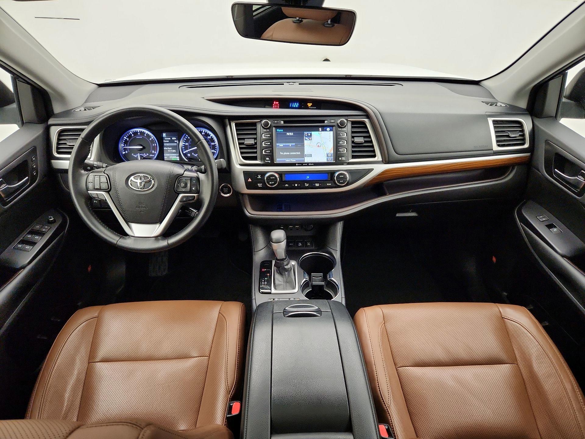 Thumbnail: 2019 Toyota Highlander - 9