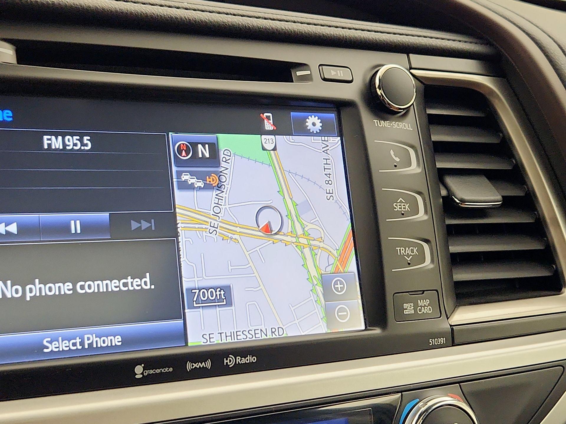 Thumbnail: 2019 Toyota Highlander - 14