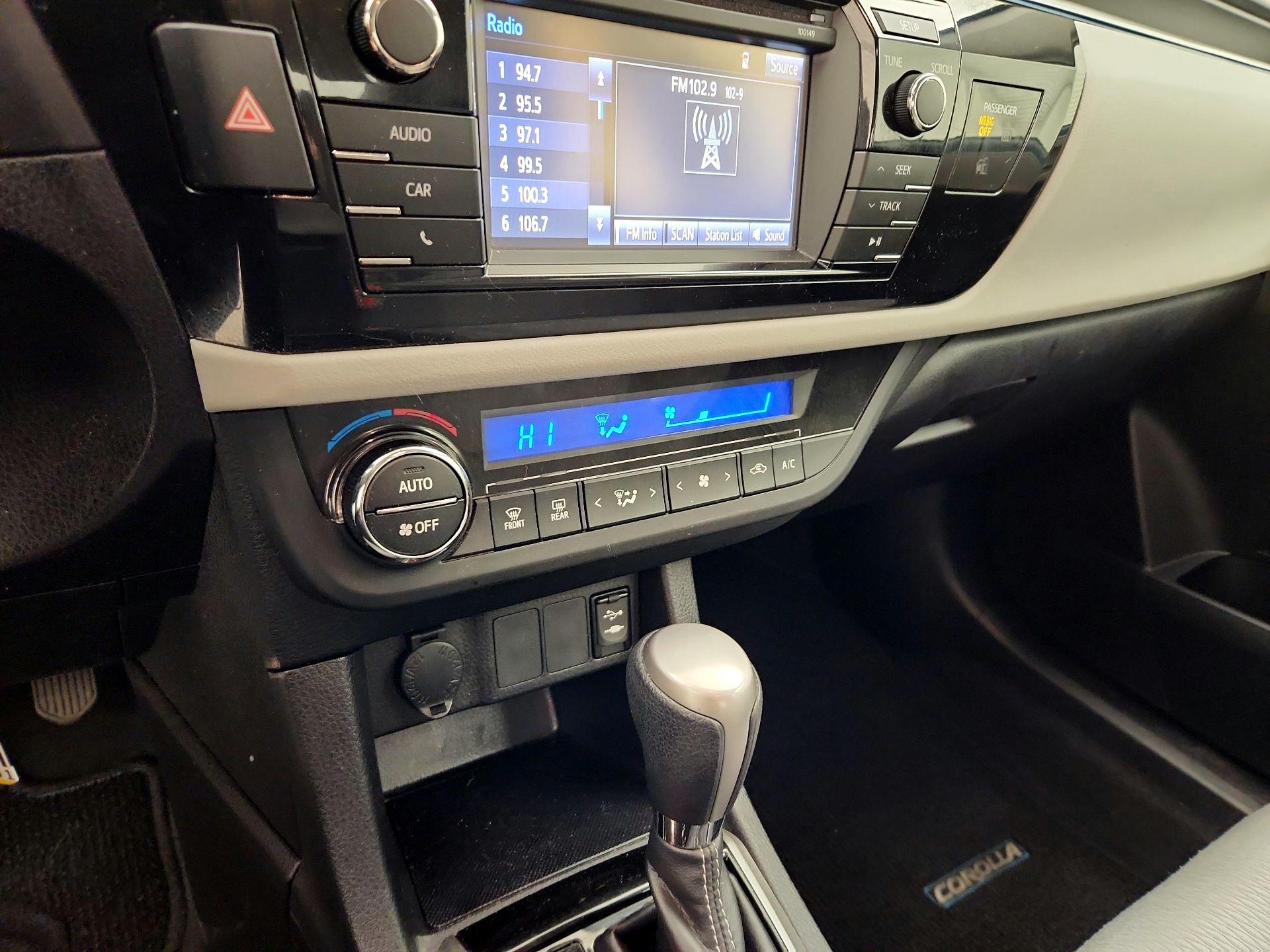 Thumbnail: 2014 Toyota Corolla - 16