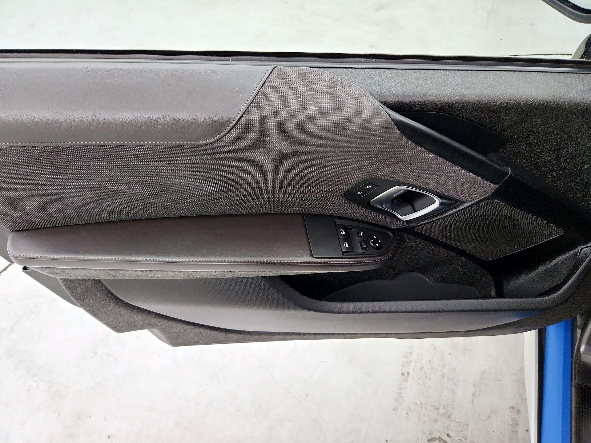Thumbnail: 2016 BMW i3 - 12