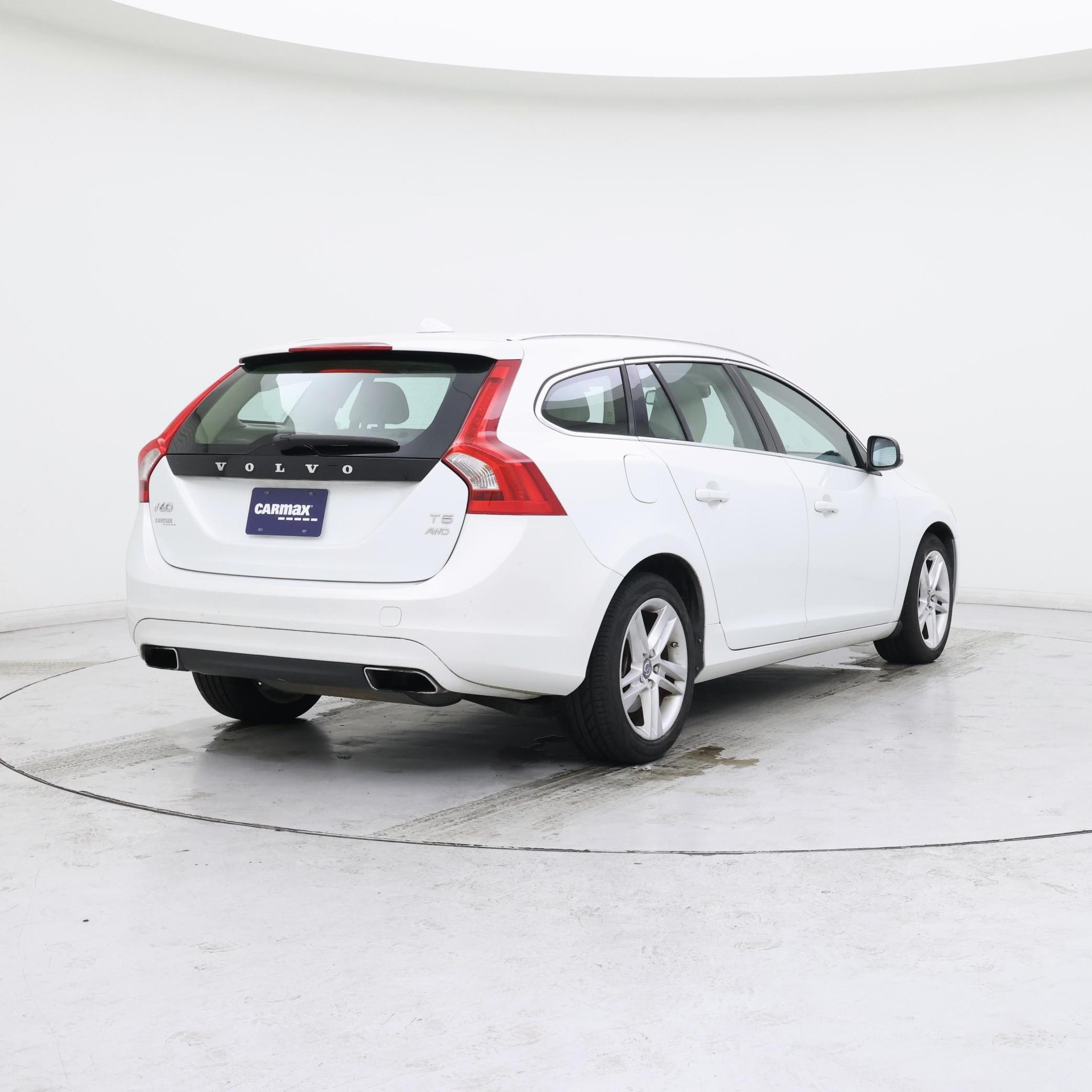 Thumbnail: 2015 Volvo V60 - 8