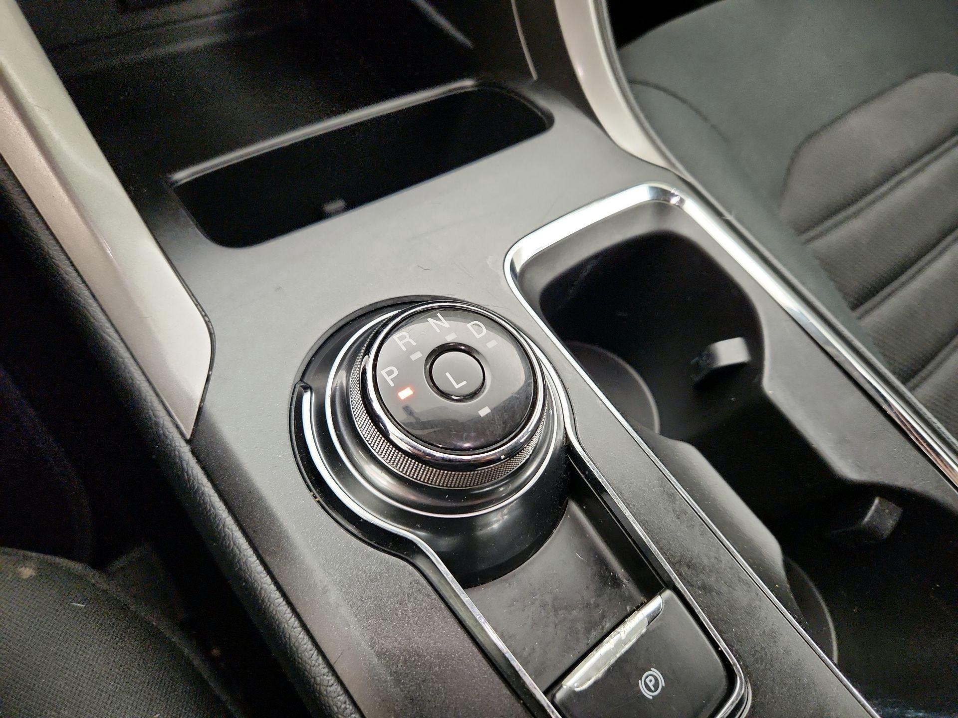 Thumbnail: 2017 Ford Fusion - 17