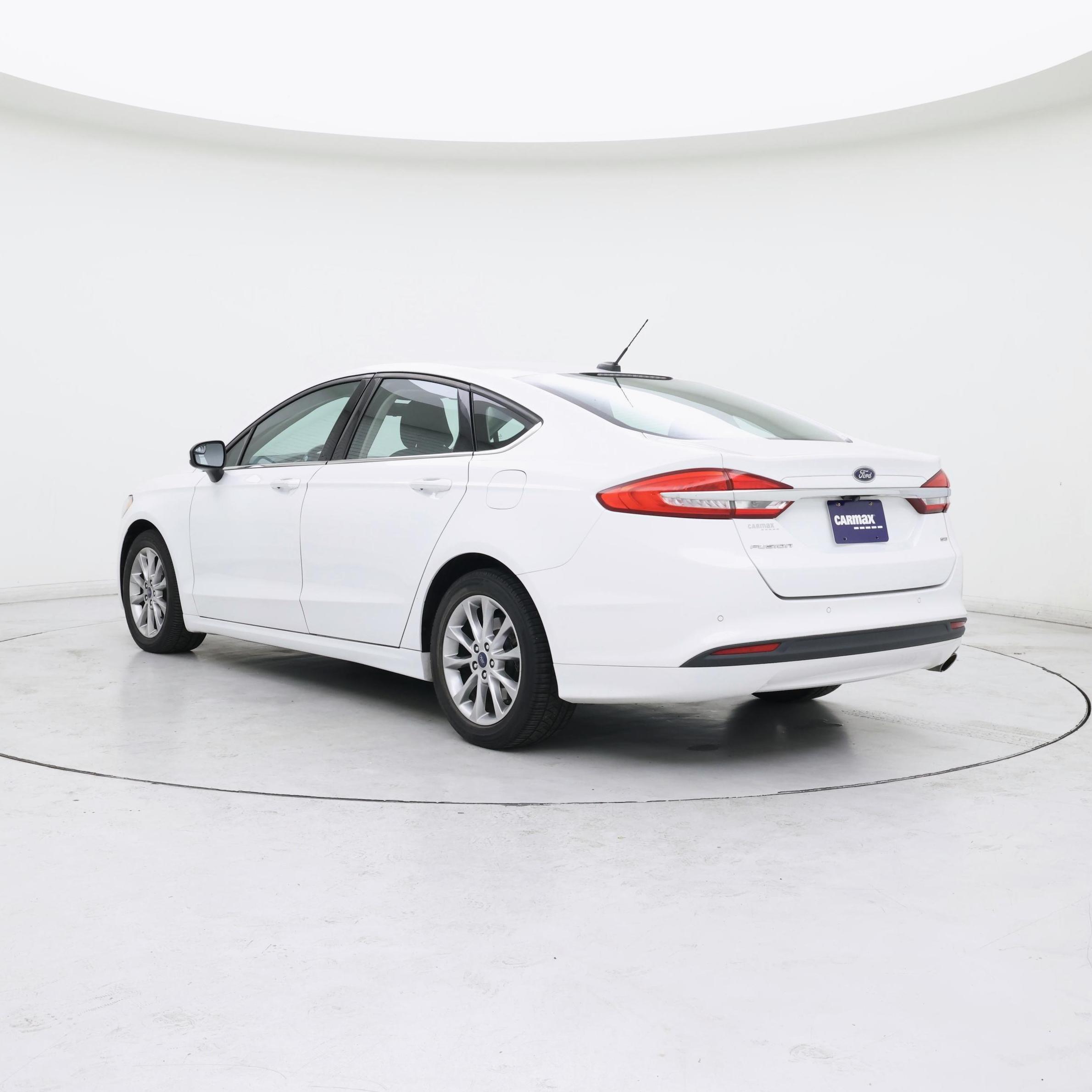 Thumbnail: 2017 Ford Fusion - 2