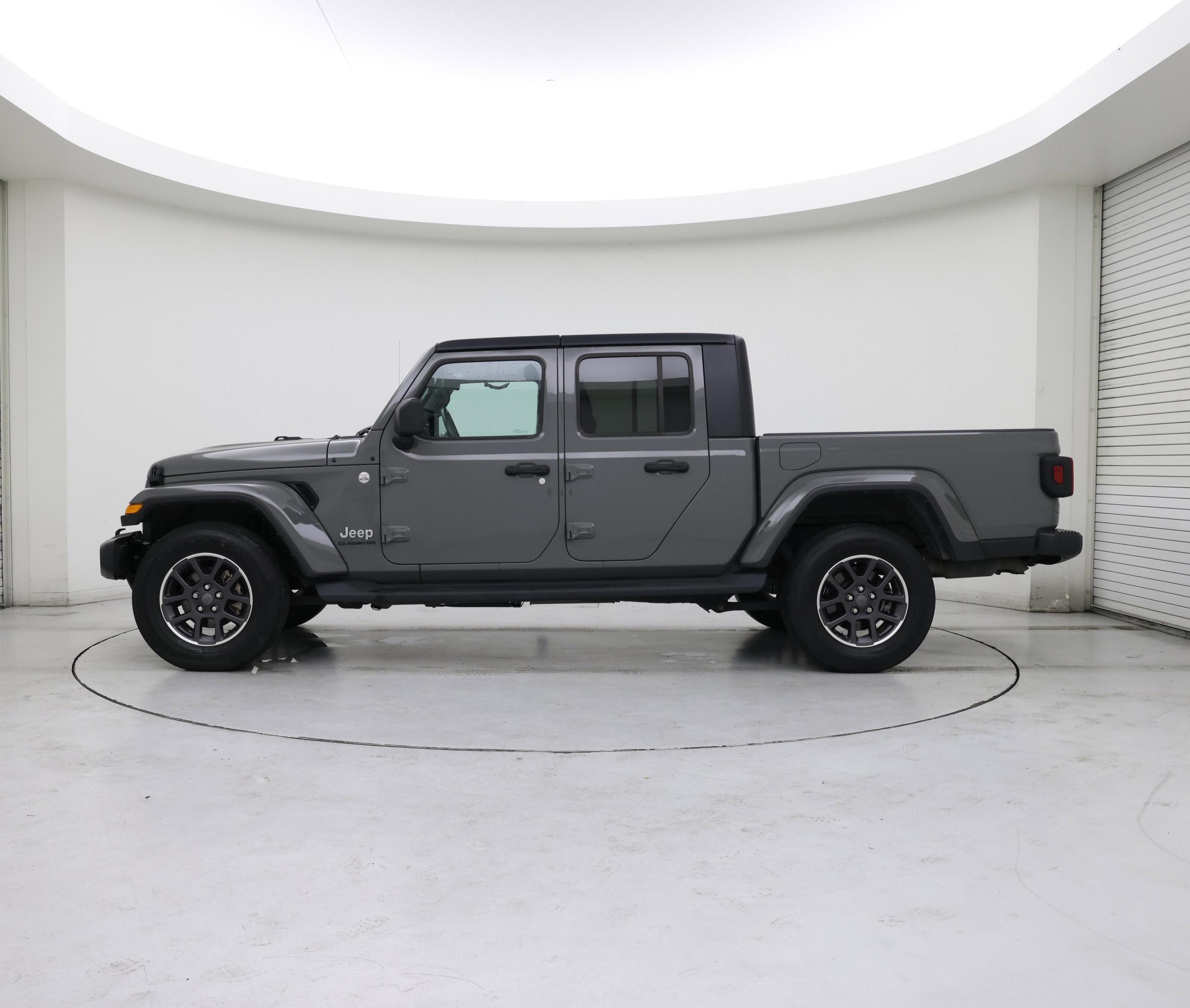 Thumbnail: 2021 Jeep Gladiator - 3
