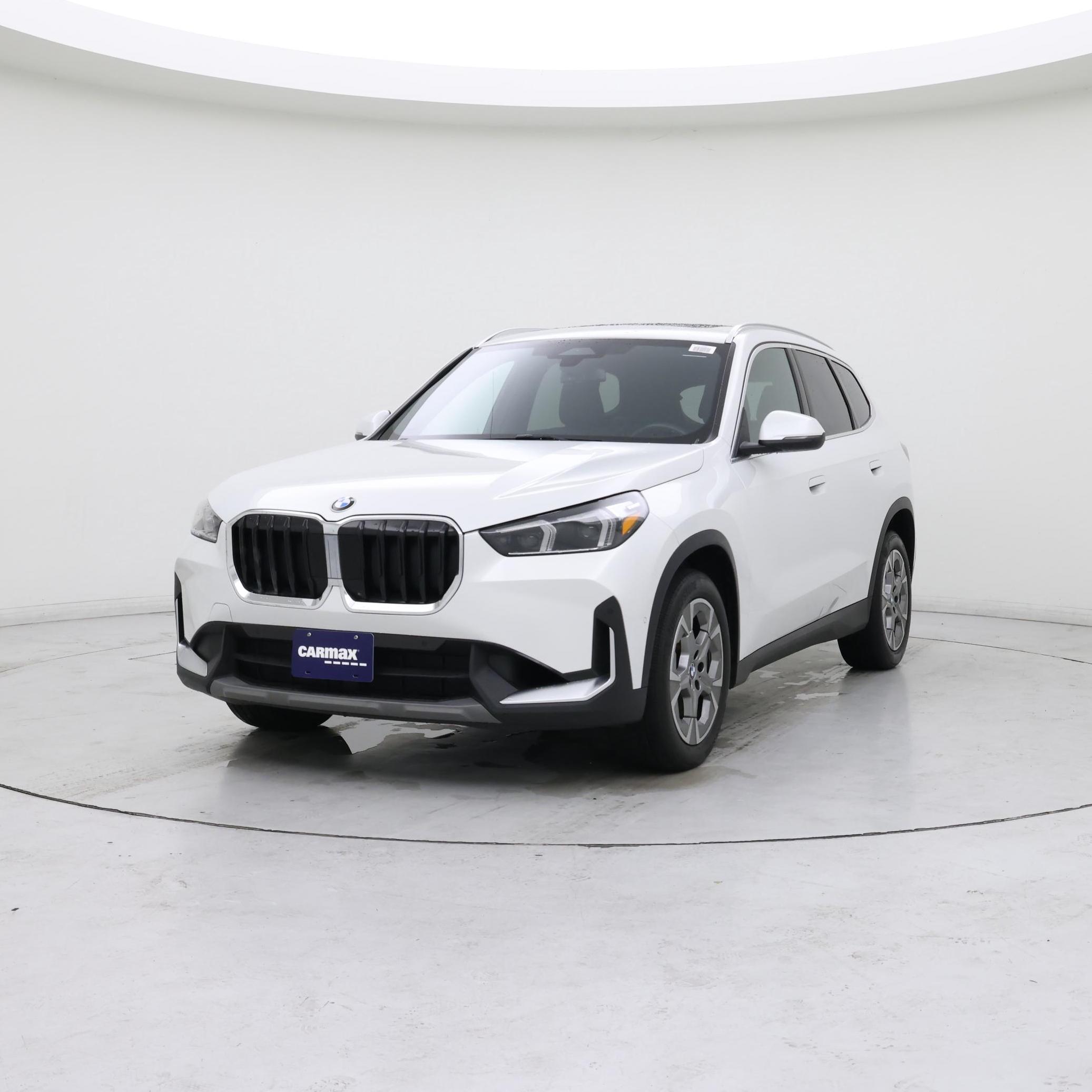 Thumbnail: 2023 BMW X1 - 4