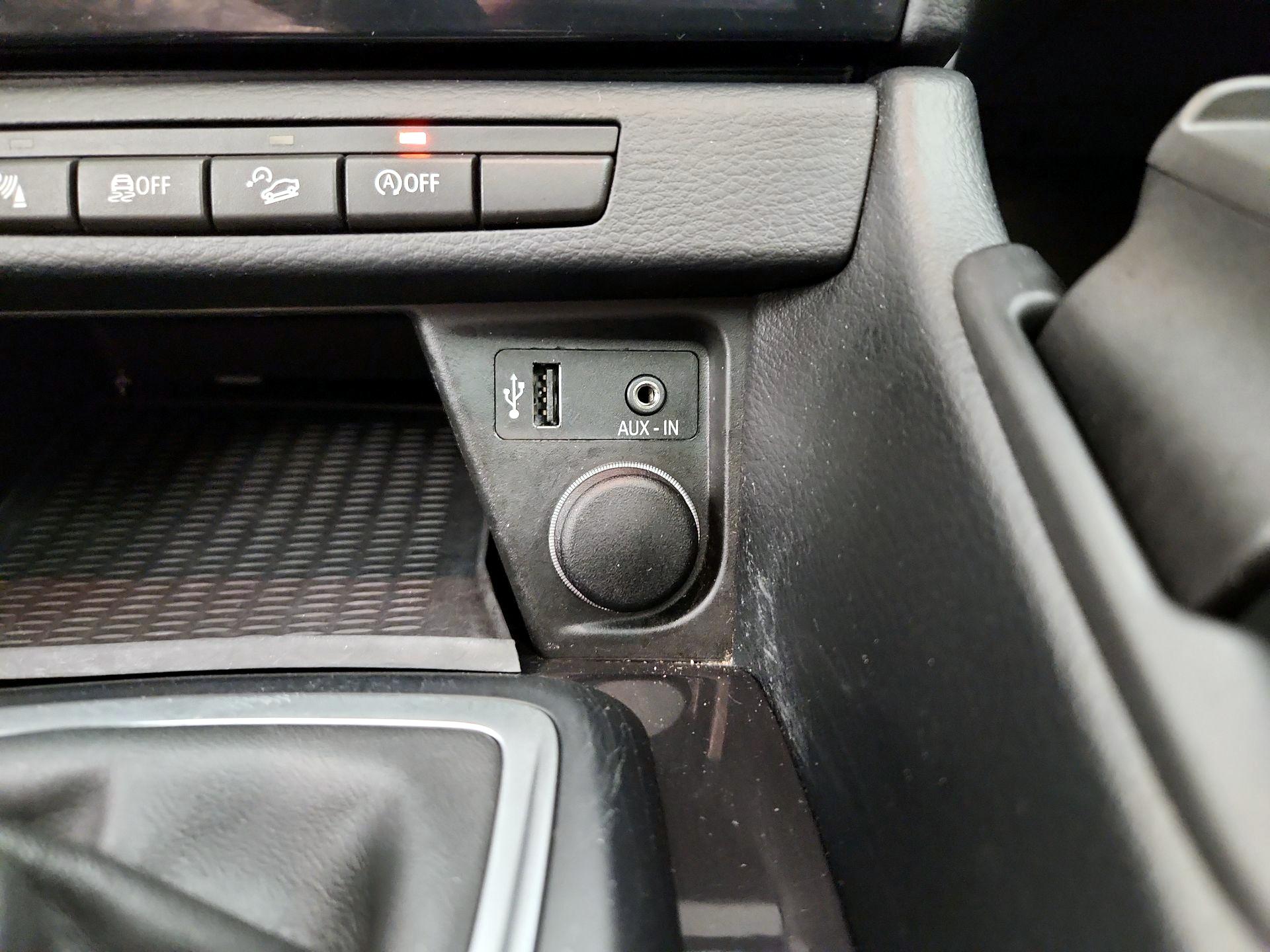Thumbnail: 2015 BMW X1 - 19