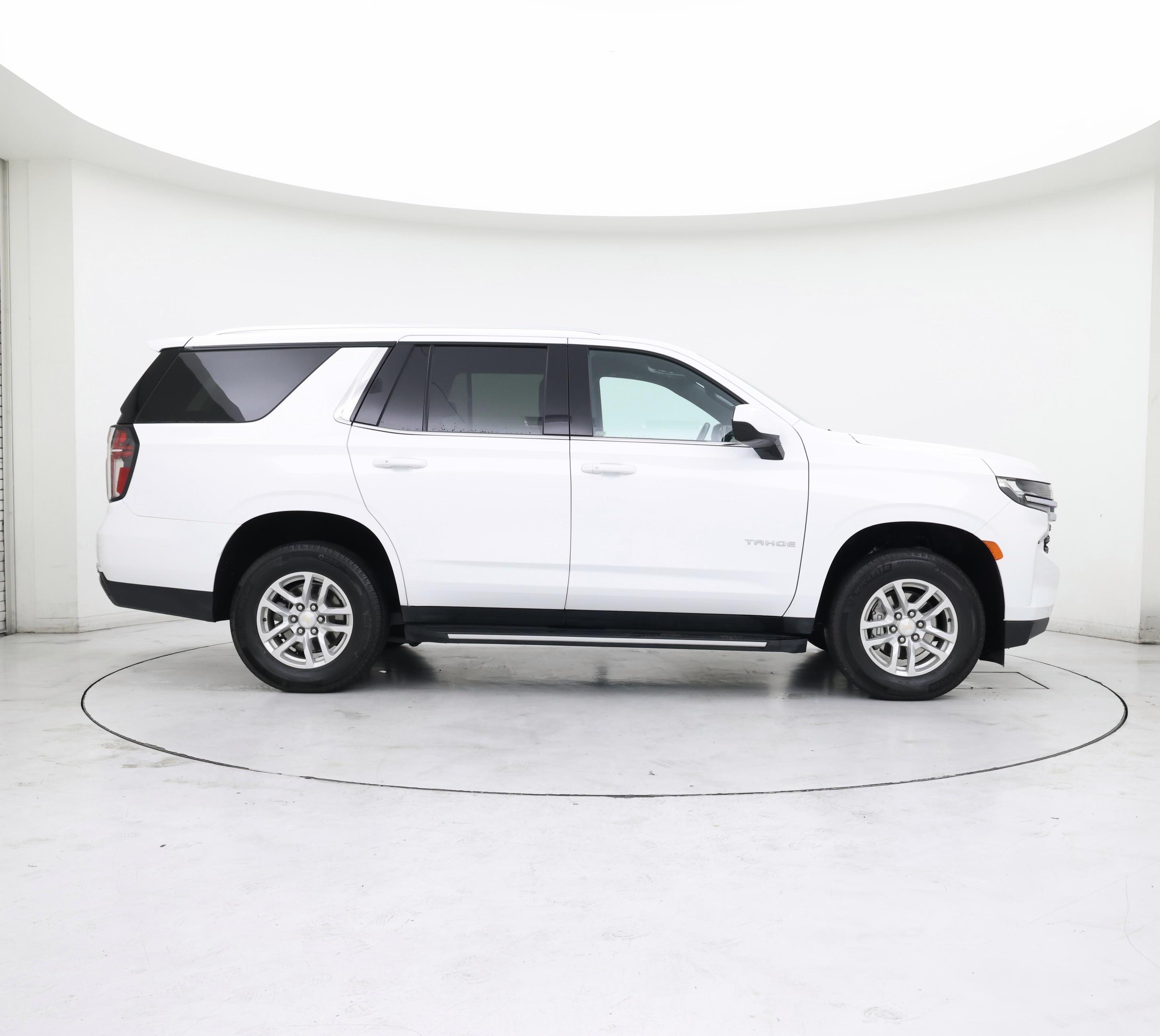 Thumbnail: 2023 Chevrolet Tahoe - 7