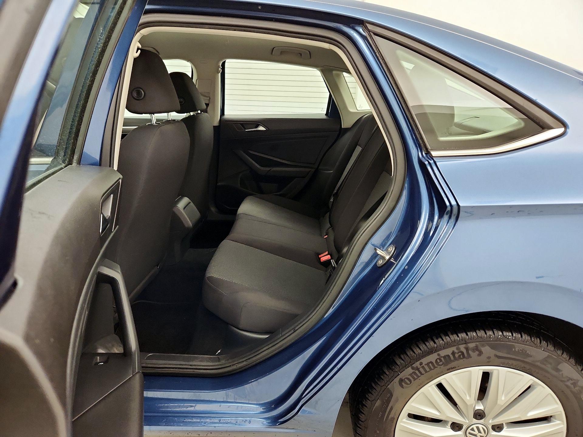 Thumbnail: 2019 Volkswagen Jetta - 19