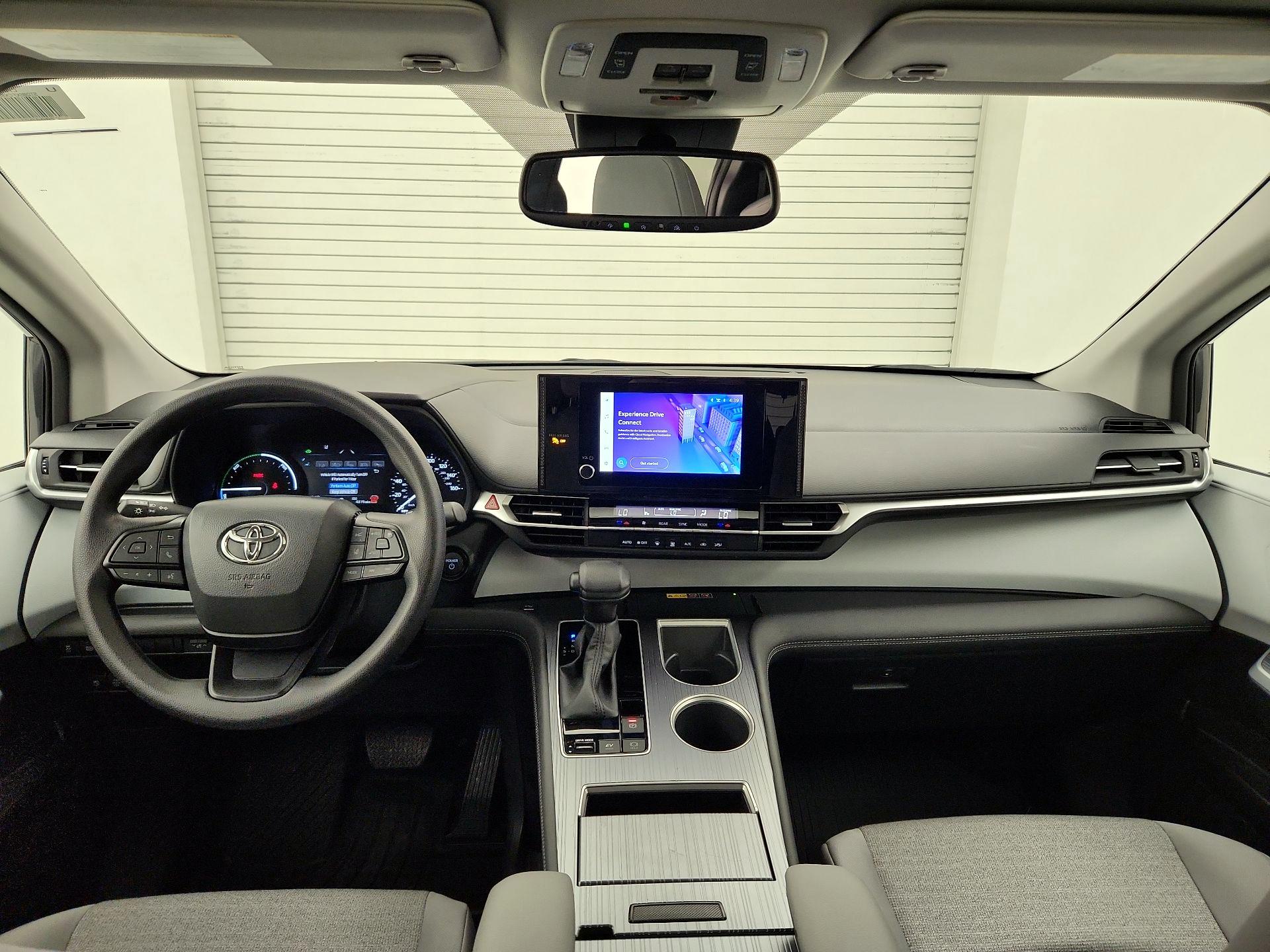 Thumbnail: 2025 Toyota Sienna - 9