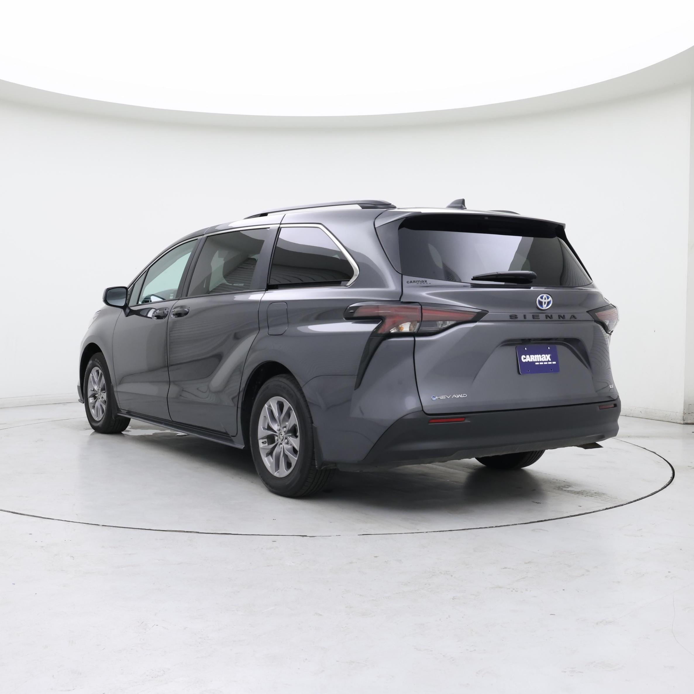 Thumbnail: 2025 Toyota Sienna - 2
