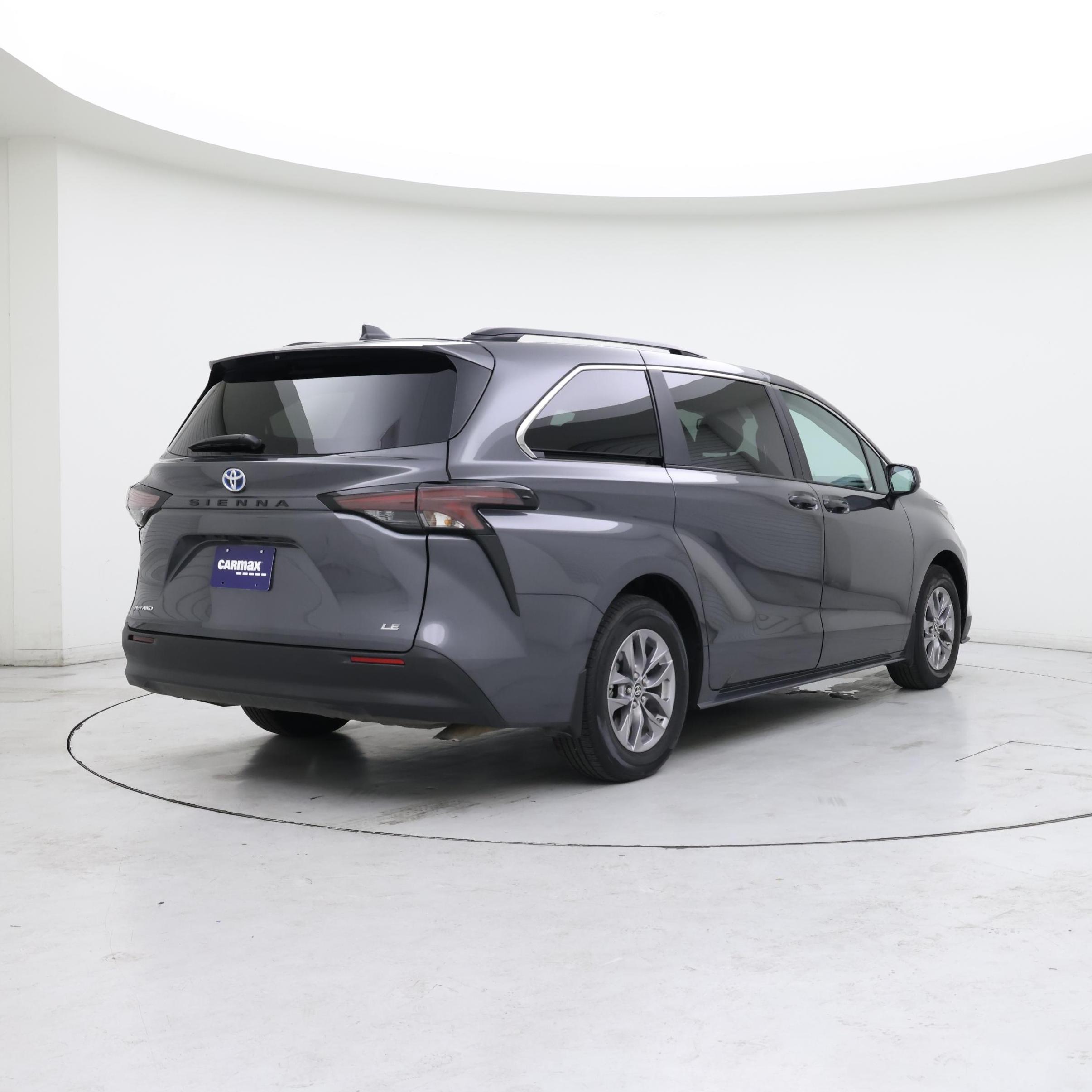 Thumbnail: 2025 Toyota Sienna - 8