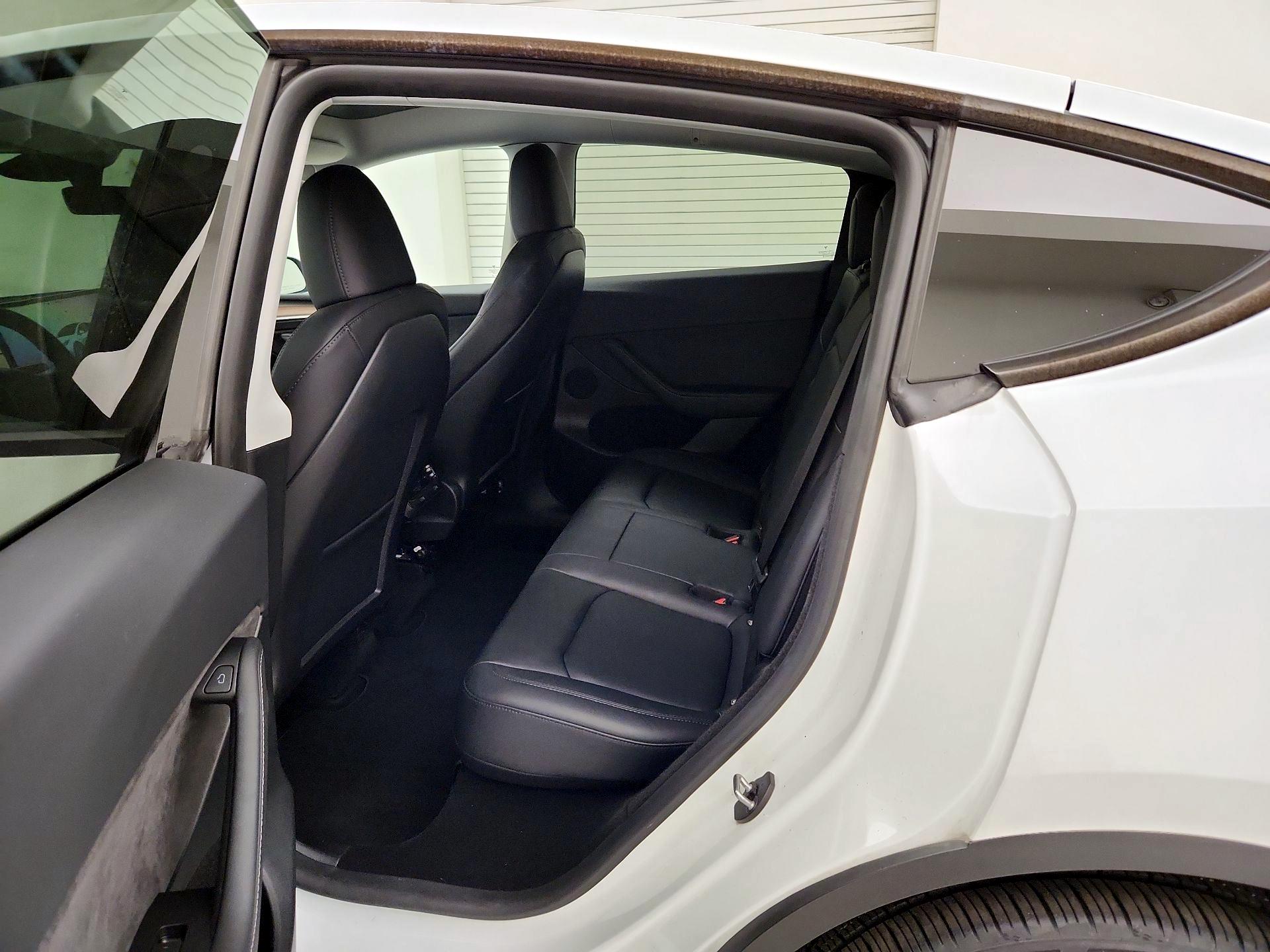 Thumbnail: 2023 Tesla Model Y - 20