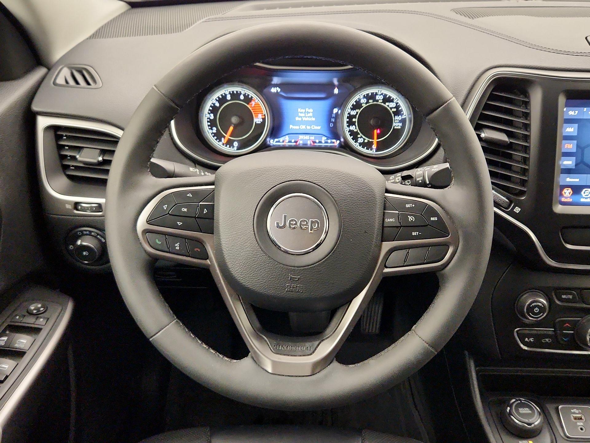 Thumbnail: 2022 Jeep Cherokee - 10