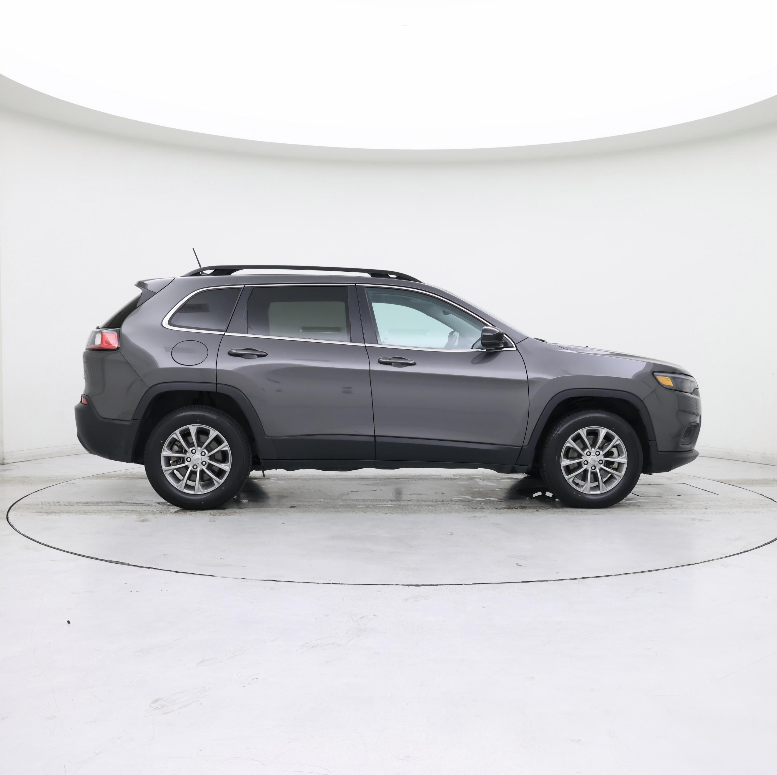 Thumbnail: 2022 Jeep Cherokee - 7