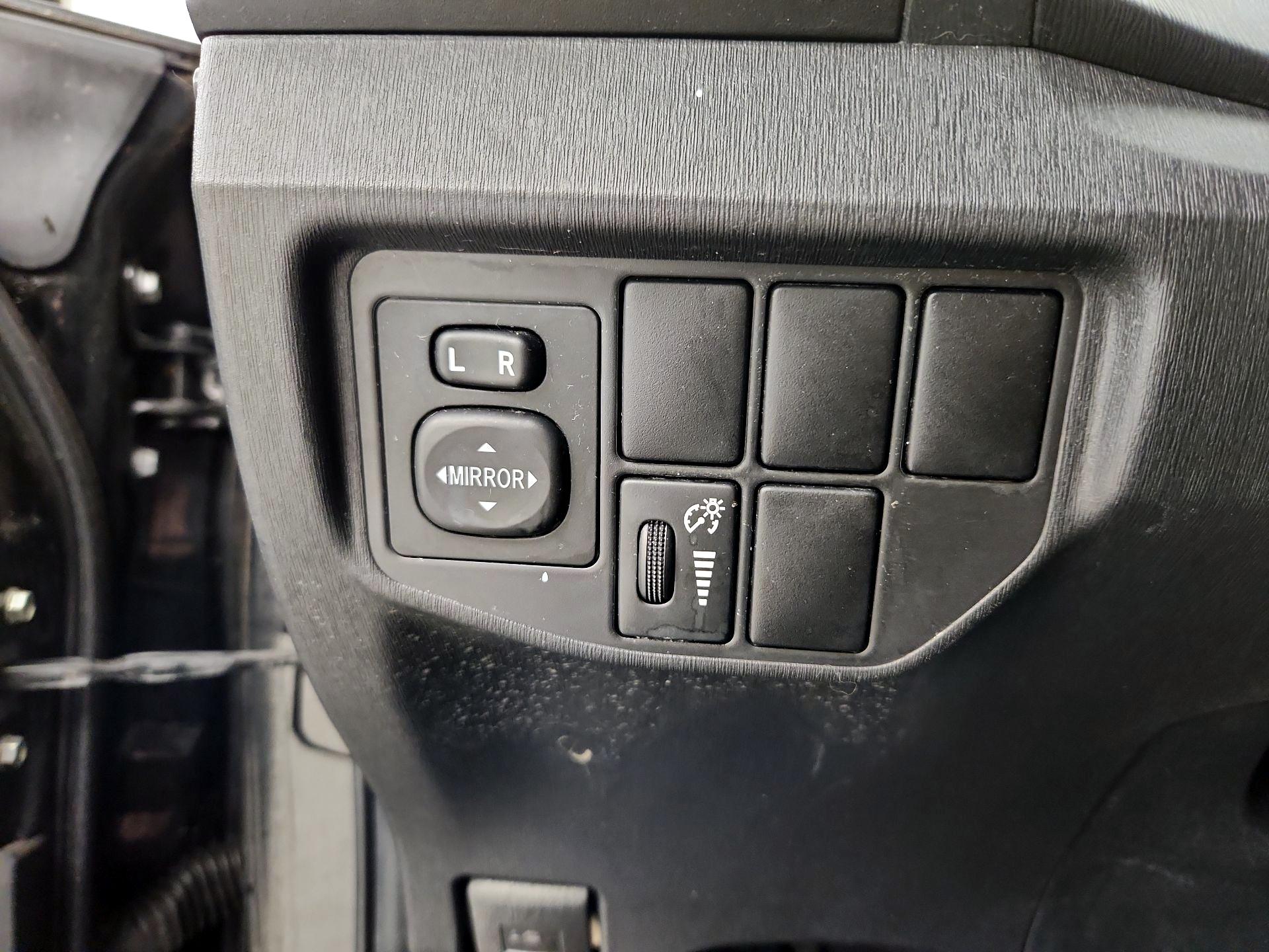 Thumbnail: 2015 Toyota Prius - 13