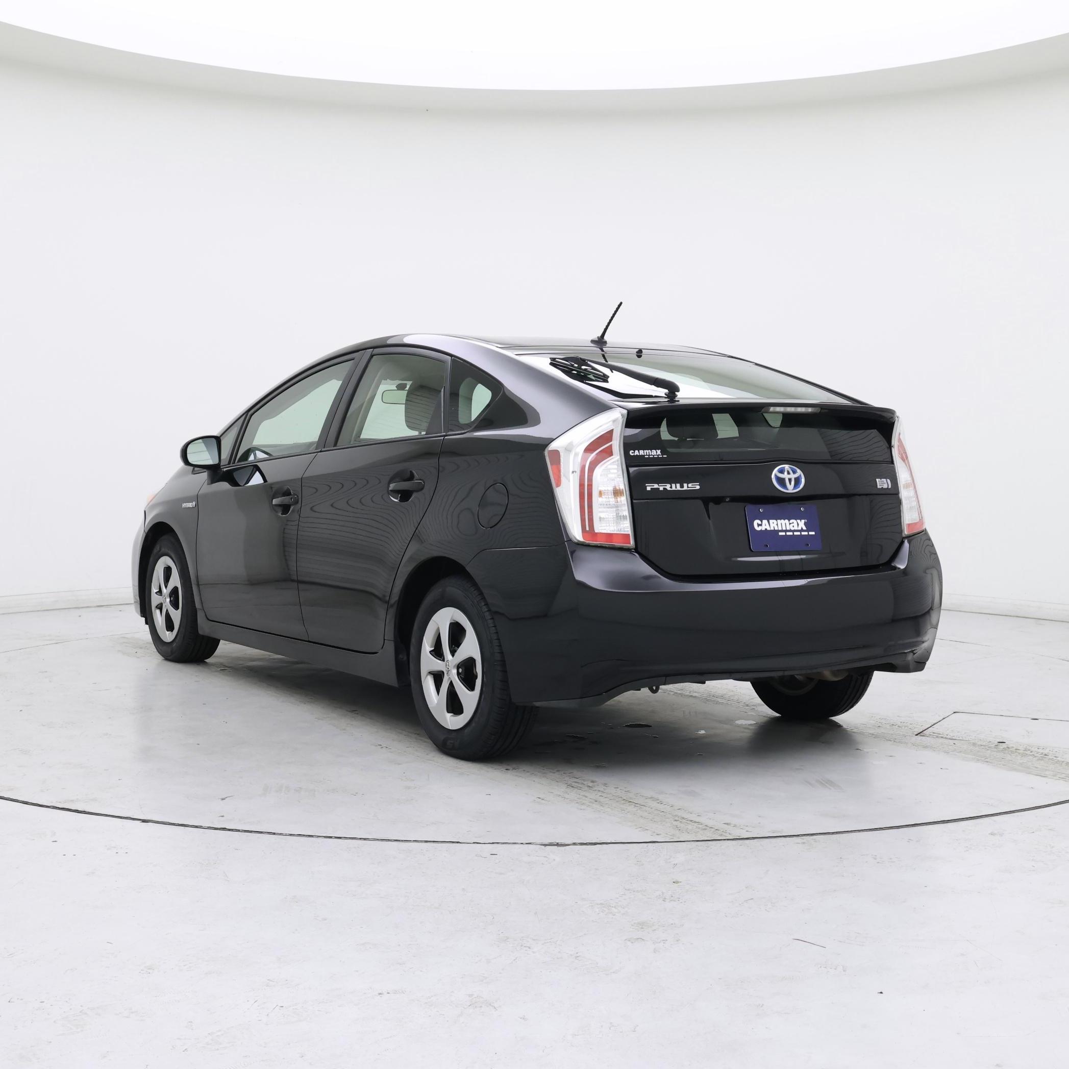 Thumbnail: 2015 Toyota Prius - 2