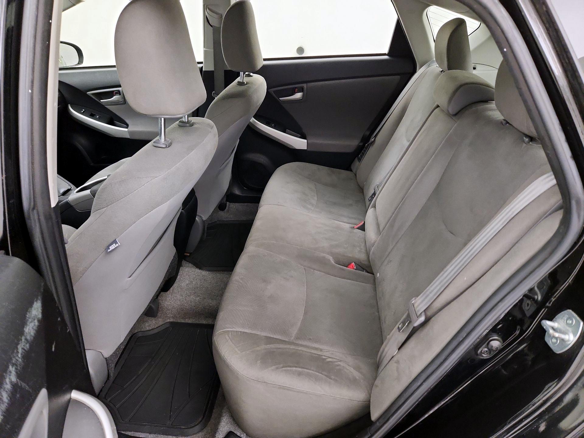 Thumbnail: 2015 Toyota Prius - 19