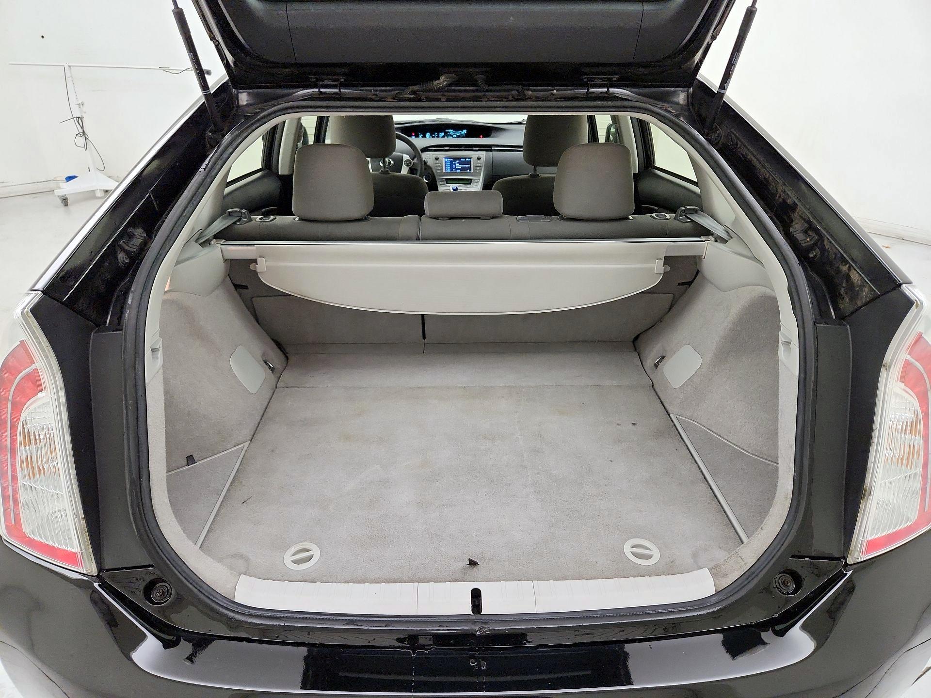 Thumbnail: 2015 Toyota Prius - 20