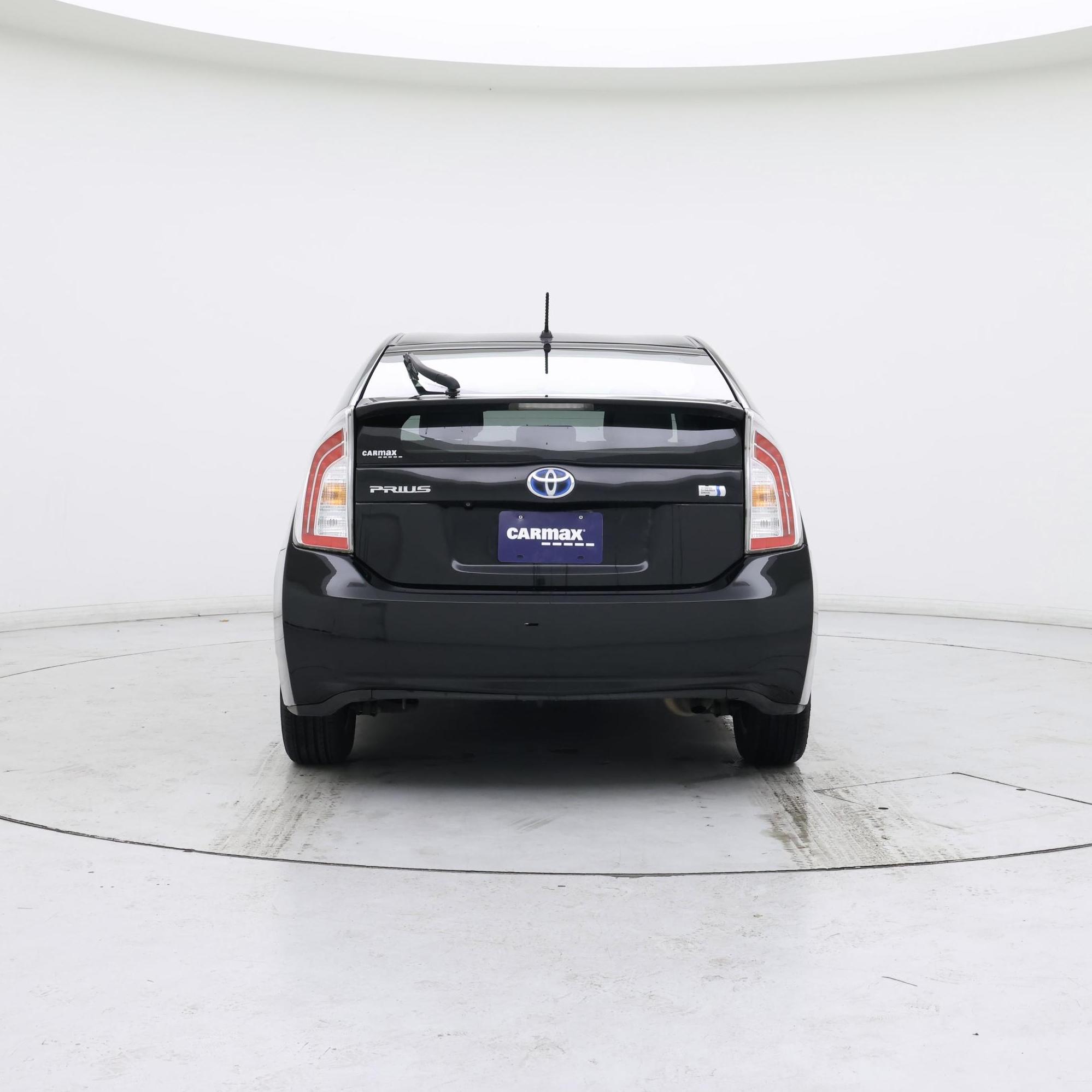 Thumbnail: 2015 Toyota Prius - 6