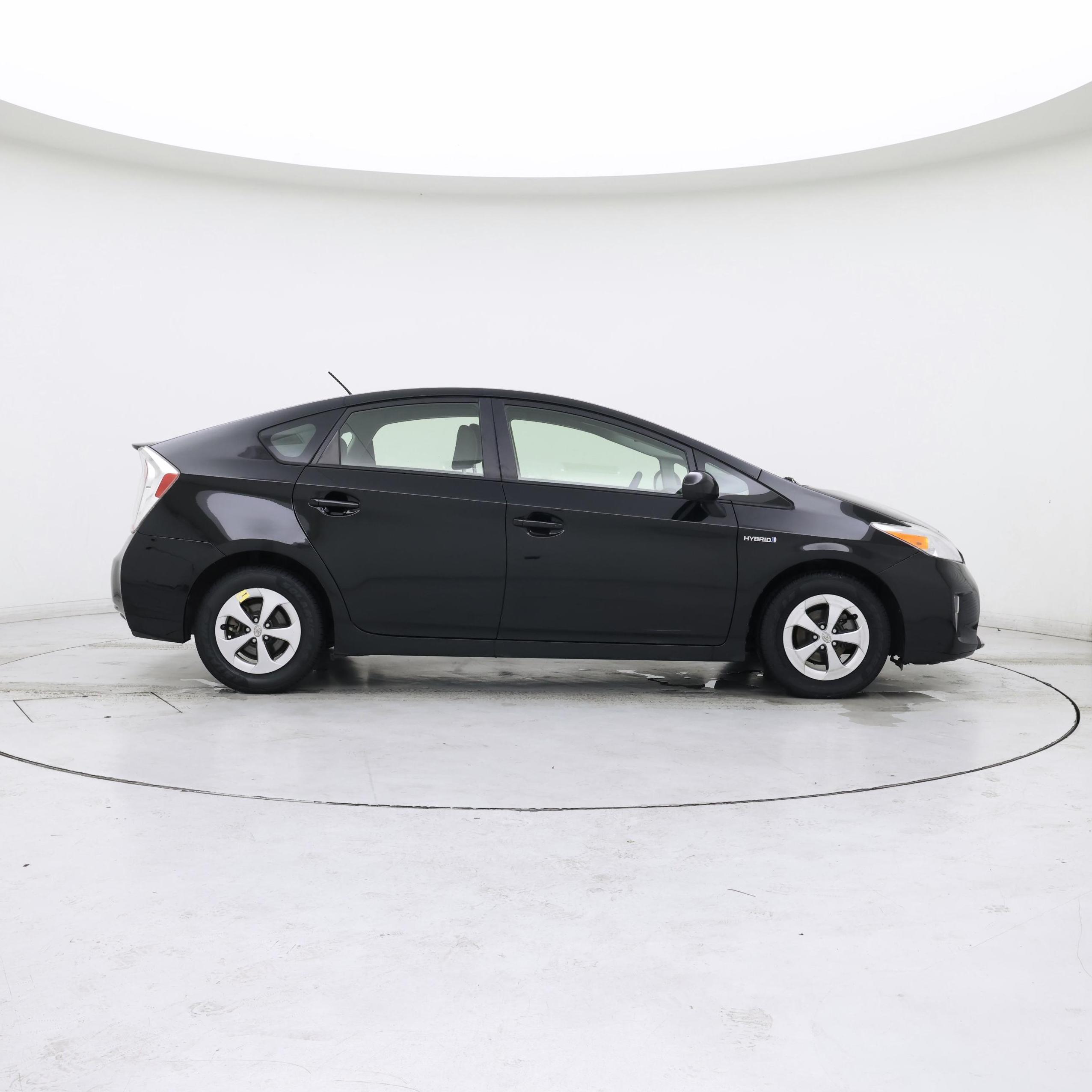 Thumbnail: 2015 Toyota Prius - 7