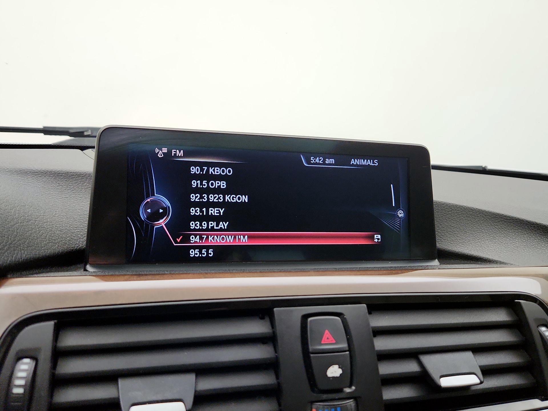Thumbnail: 2015 BMW 3 Series - 16