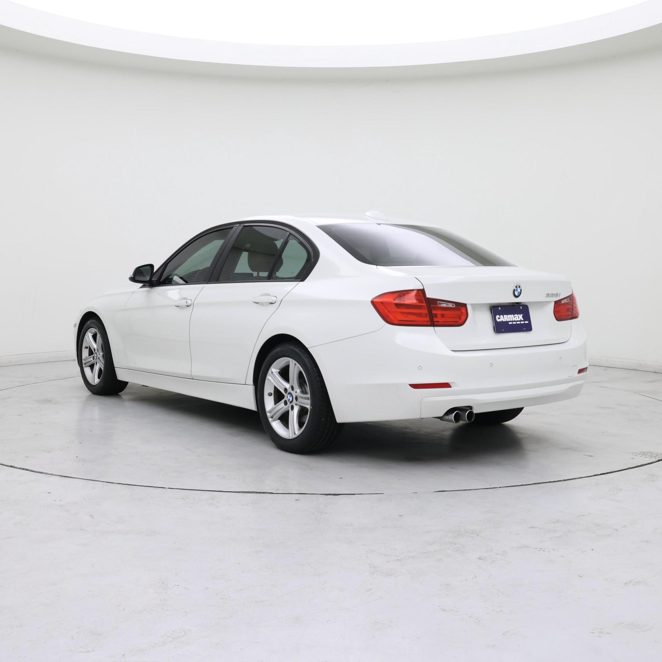 Thumbnail: 2015 BMW 3 Series - 2
