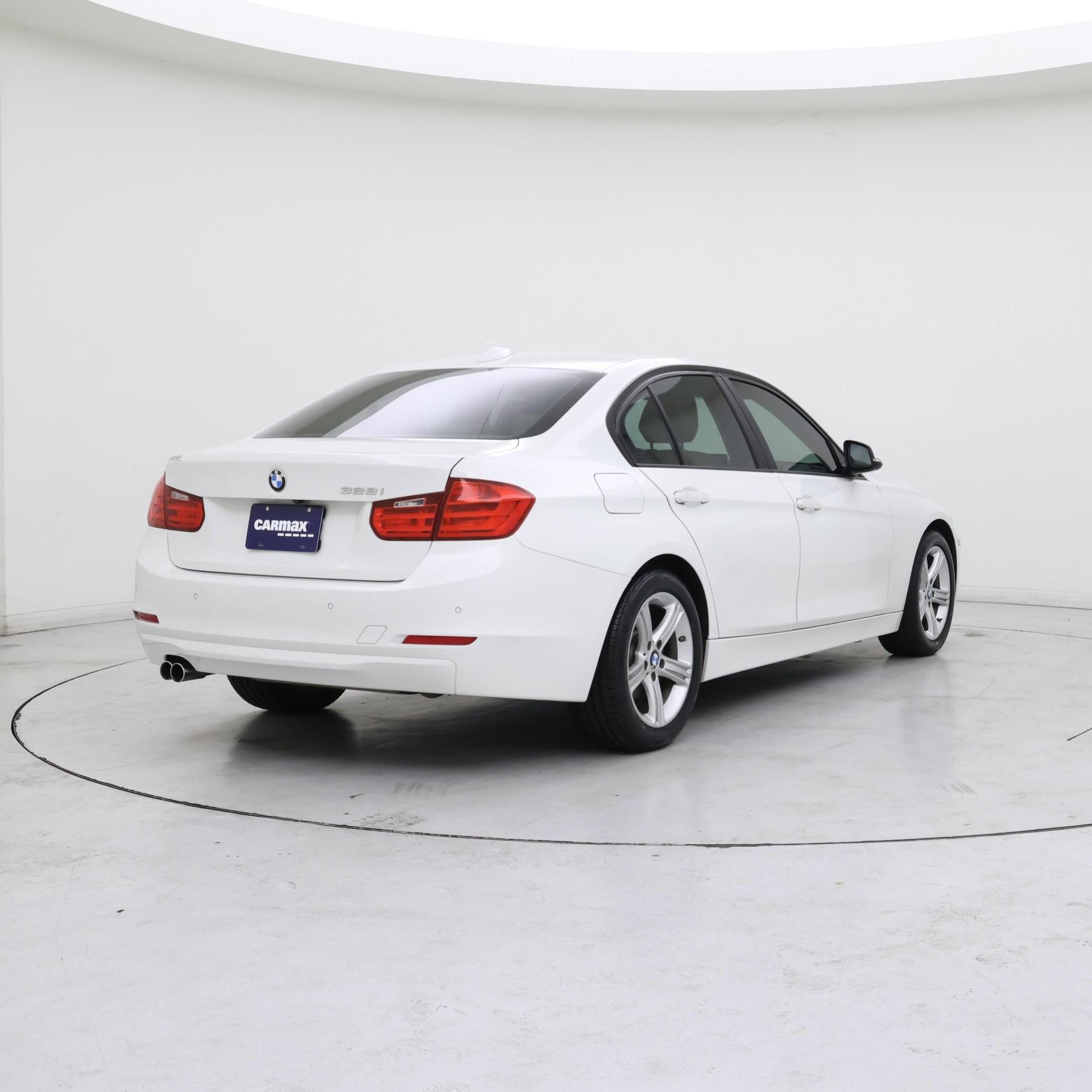 Thumbnail: 2015 BMW 3 Series - 8