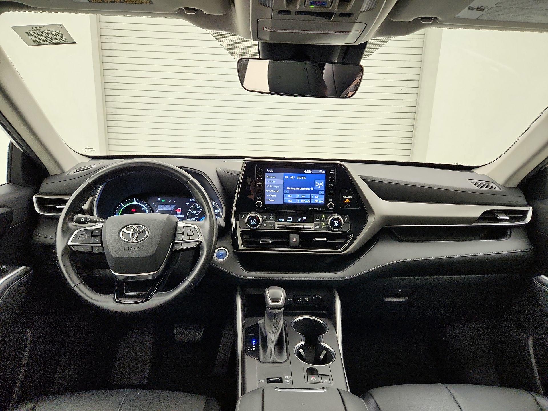 Thumbnail: 2021 Toyota Highlander - 9