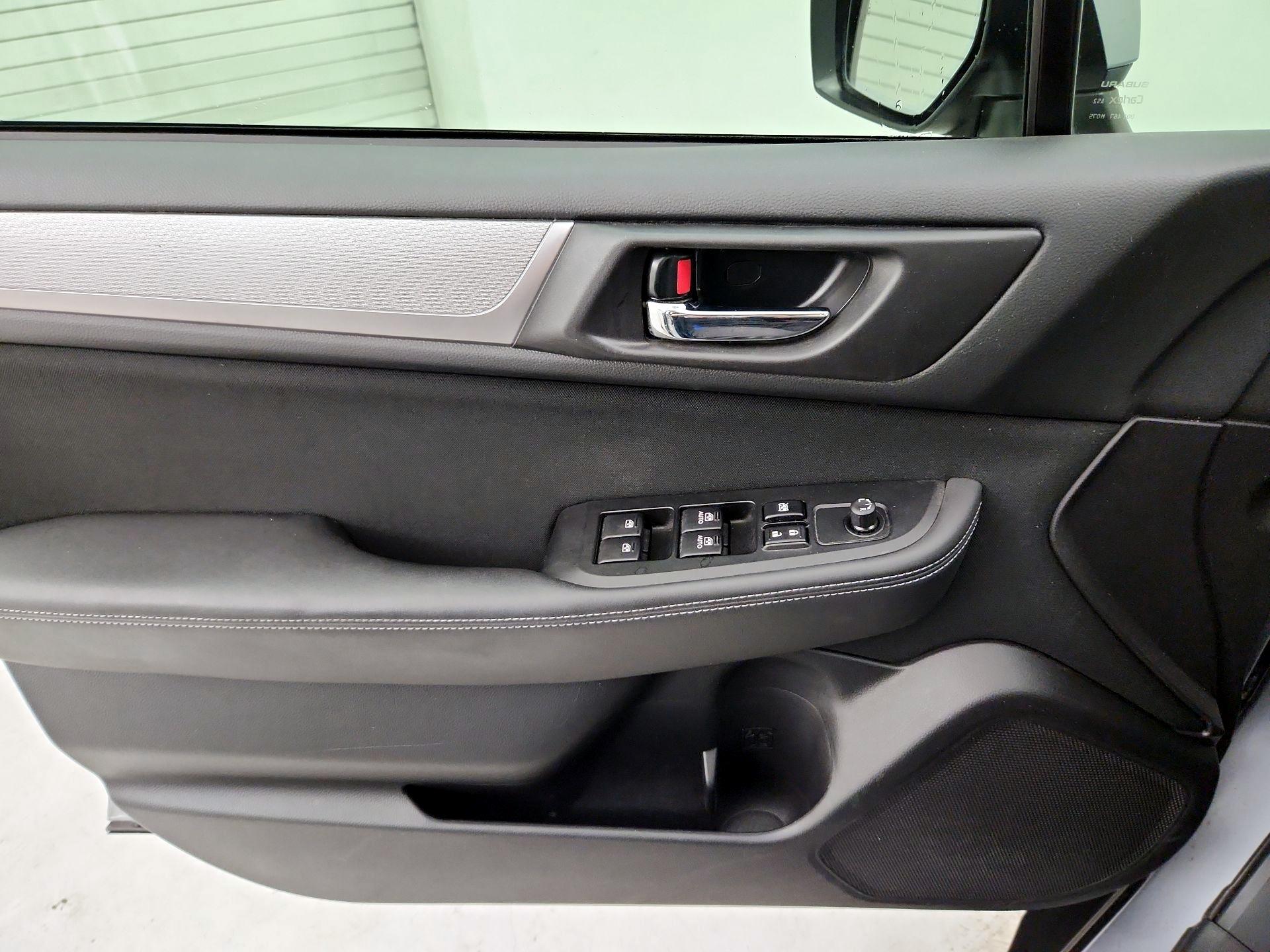 Thumbnail: 2015 Subaru Outback - 12