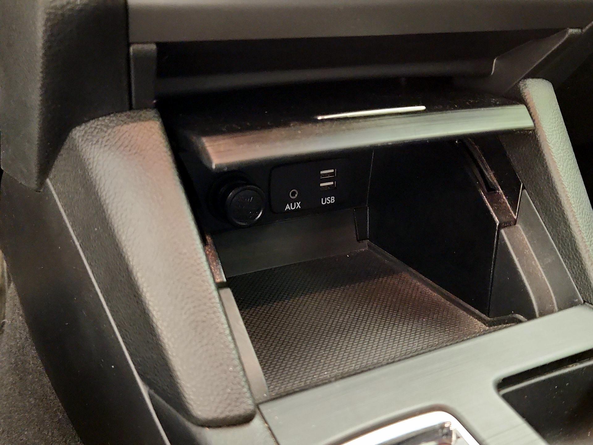Thumbnail: 2015 Subaru Outback - 18