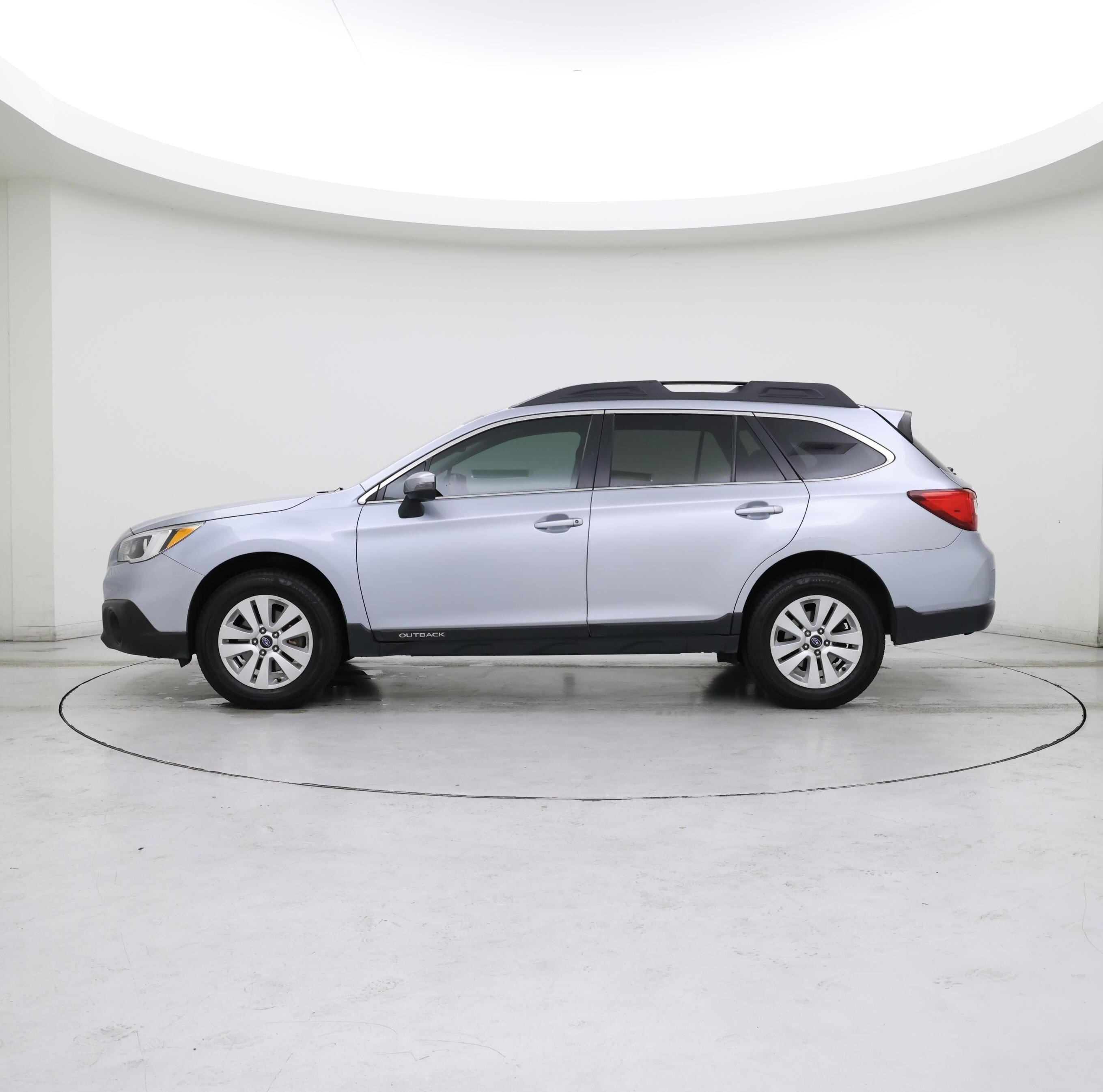 Thumbnail: 2015 Subaru Outback - 3