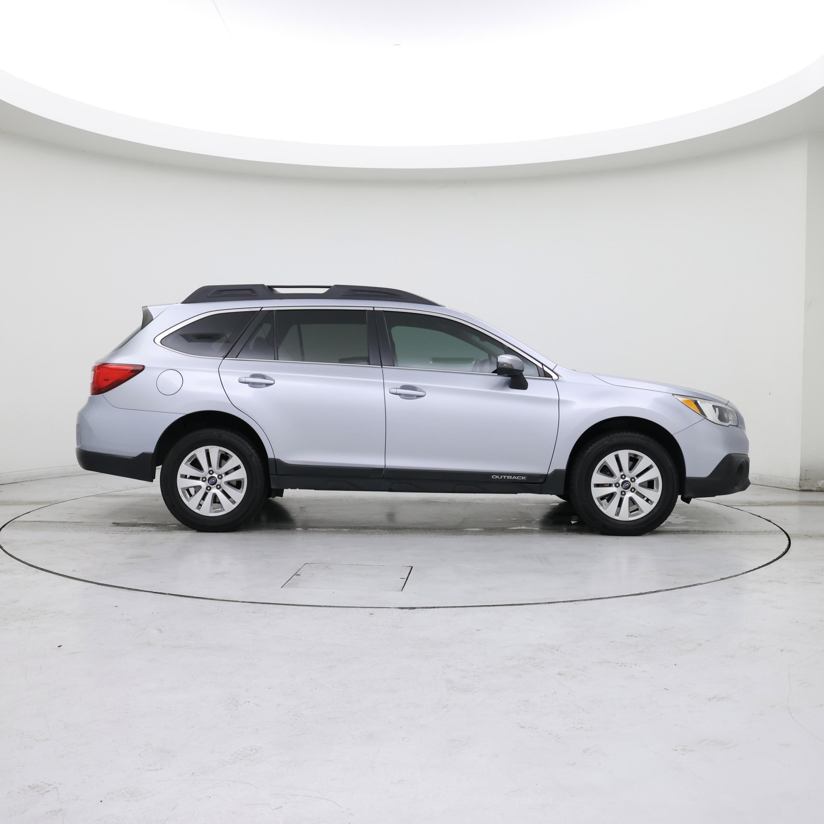 Thumbnail: 2015 Subaru Outback - 7