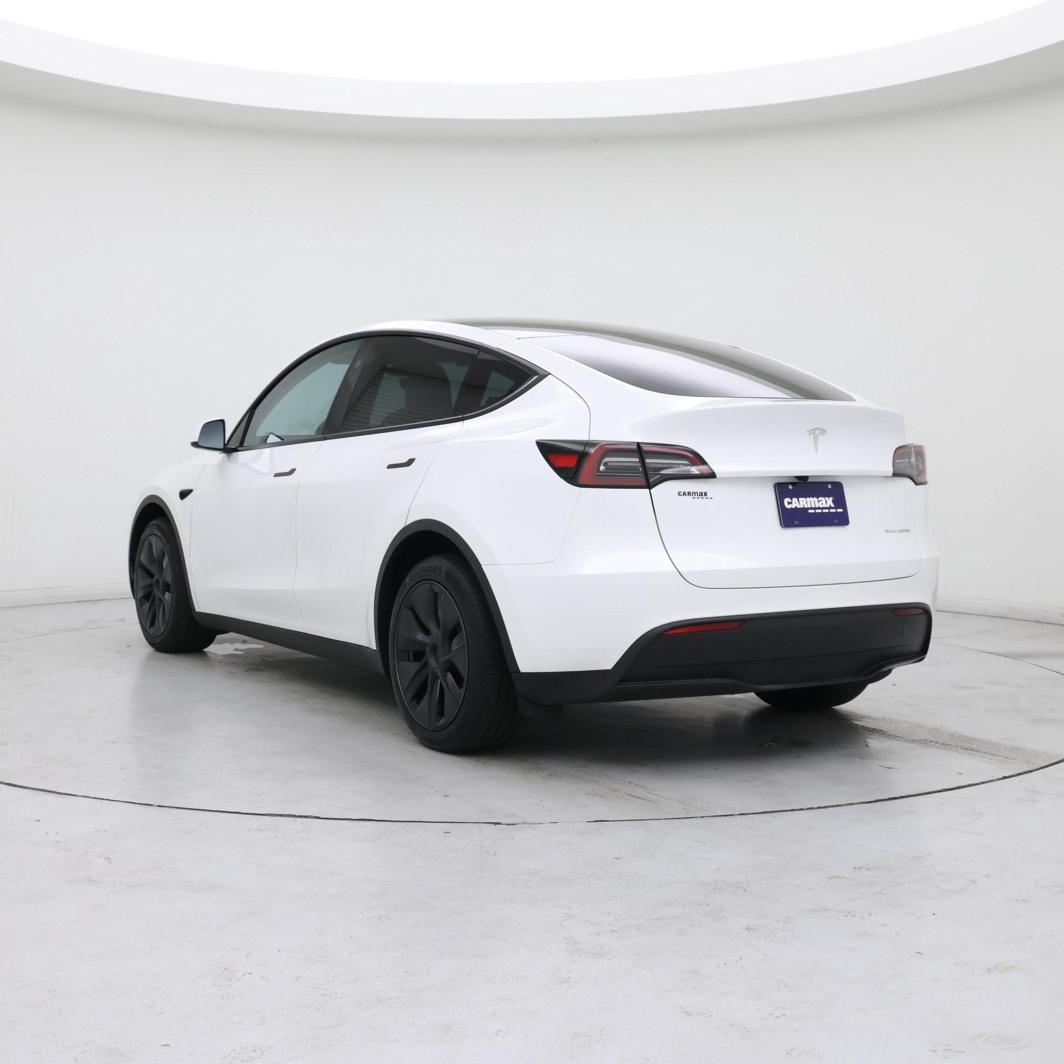 Thumbnail: 2025 Tesla Model Y - 2