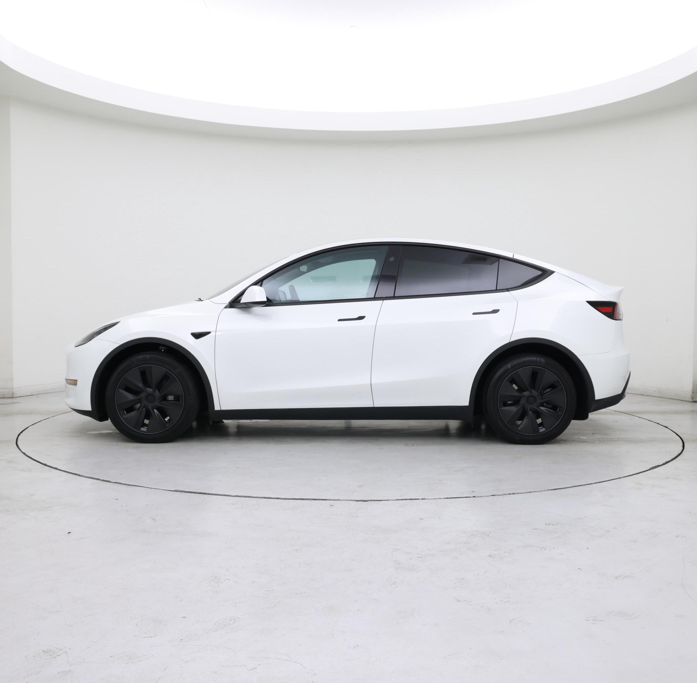 Thumbnail: 2025 Tesla Model Y - 3