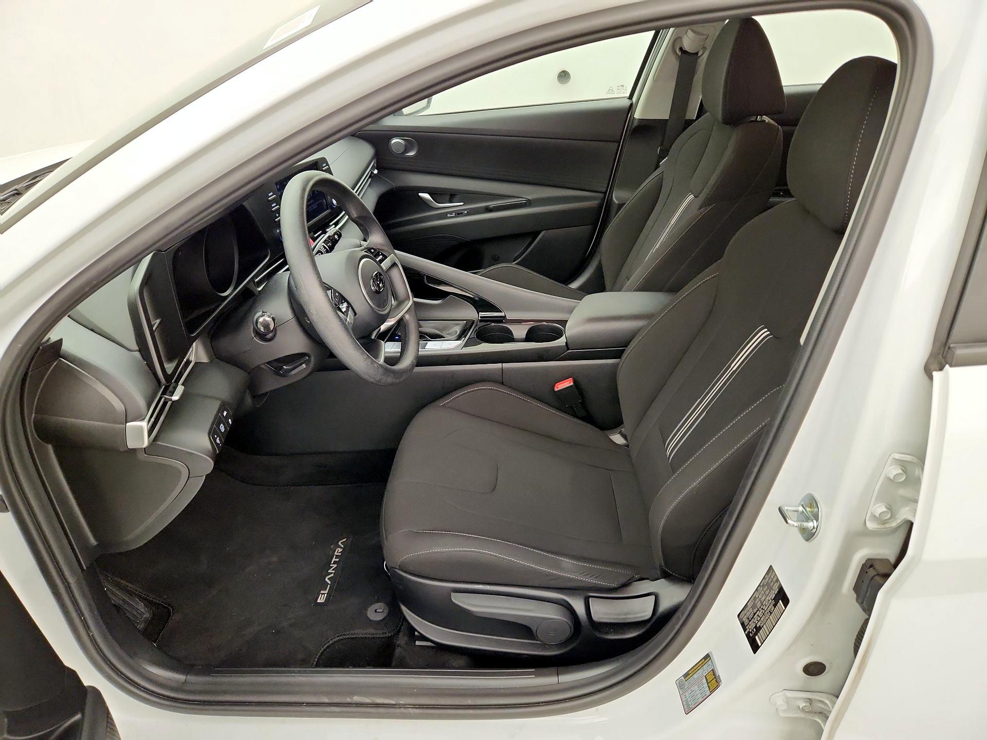 Thumbnail: 2023 Hyundai Elantra - 11