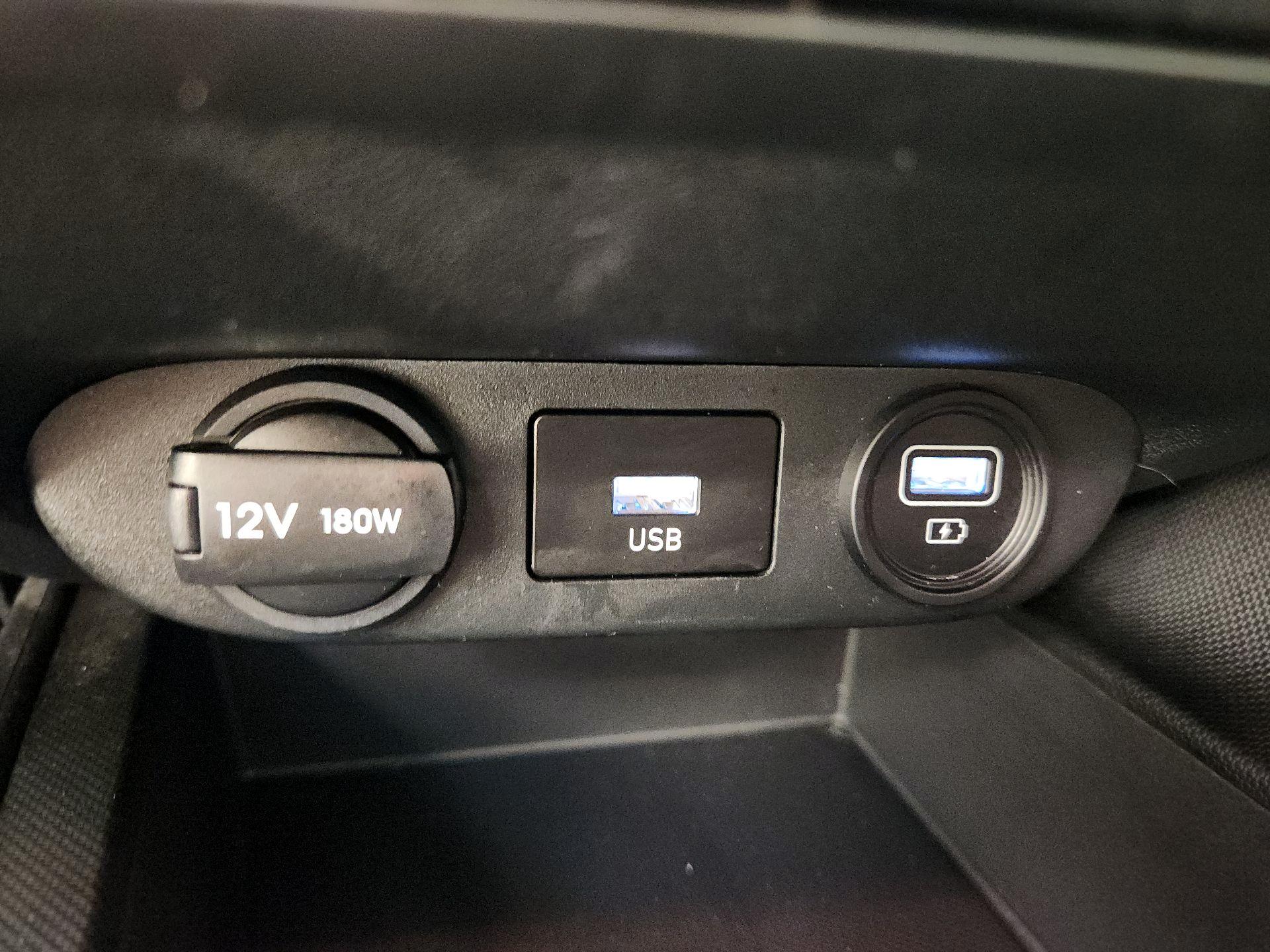 Thumbnail: 2023 Hyundai Elantra - 18