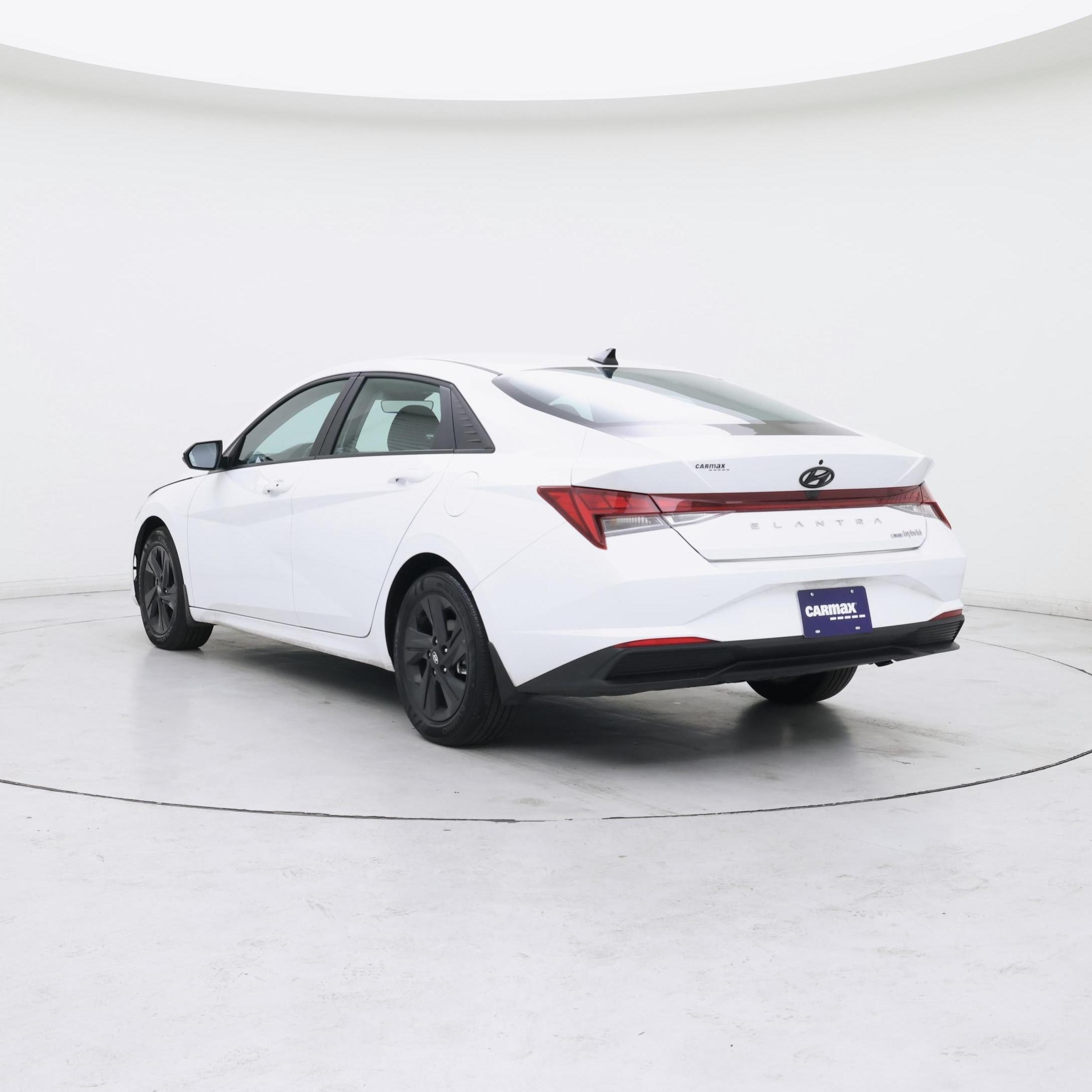 Thumbnail: 2023 Hyundai Elantra - 2