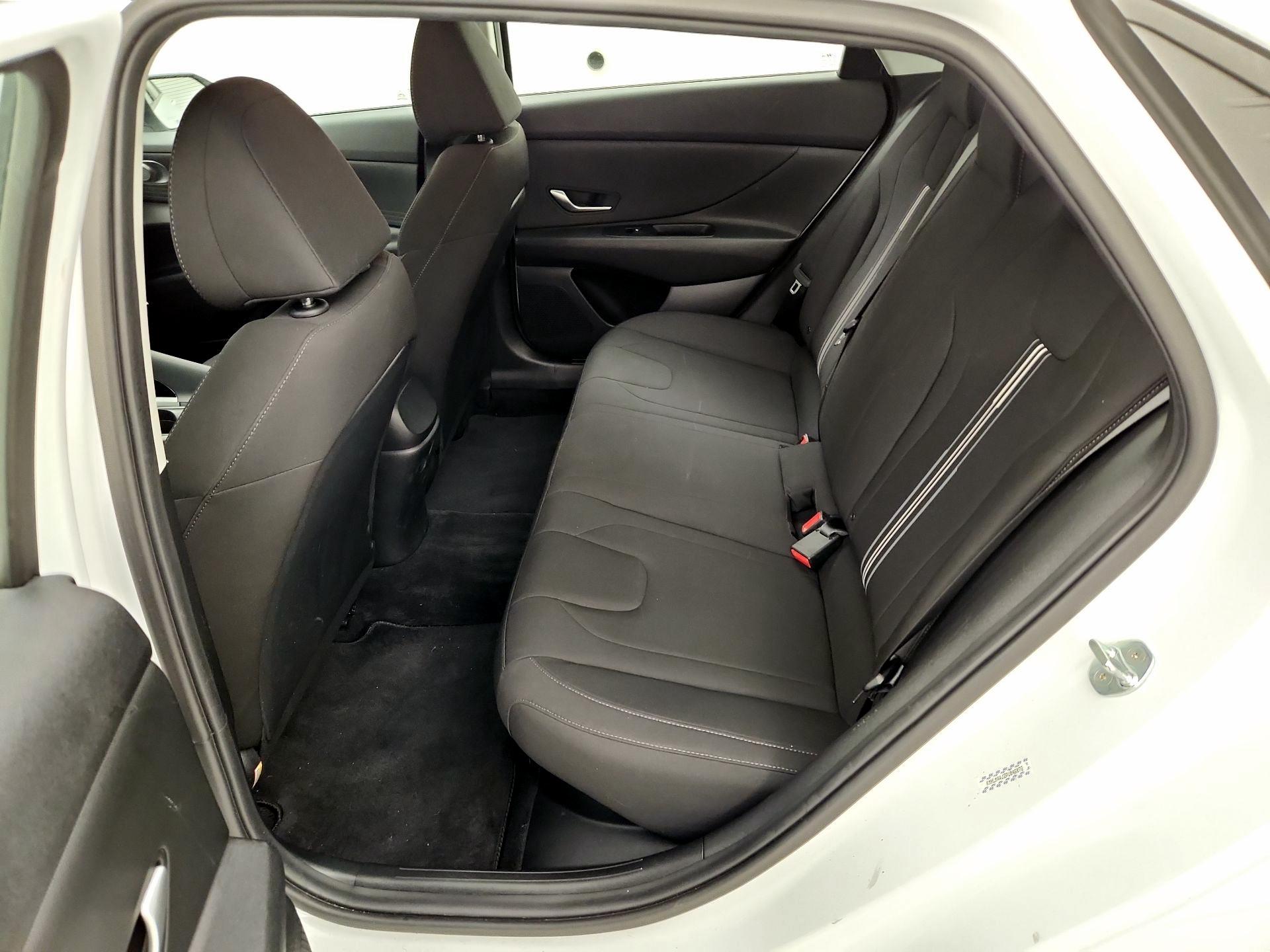 Thumbnail: 2023 Hyundai Elantra - 19