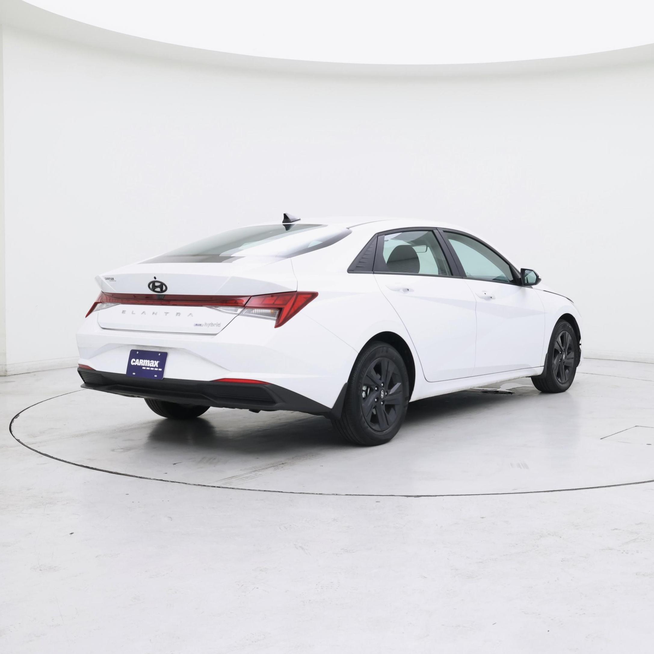 Thumbnail: 2023 Hyundai Elantra - 8