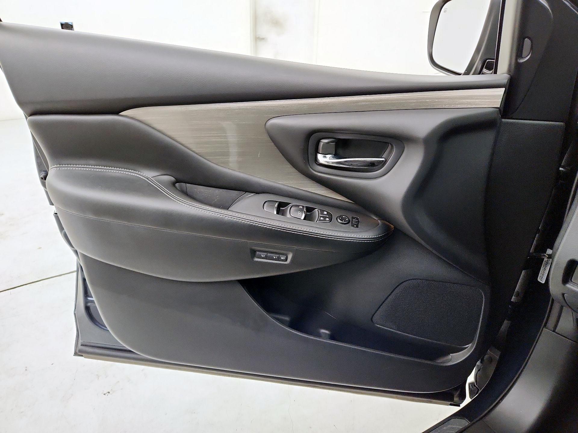 Thumbnail: 2017 Nissan Murano - 12