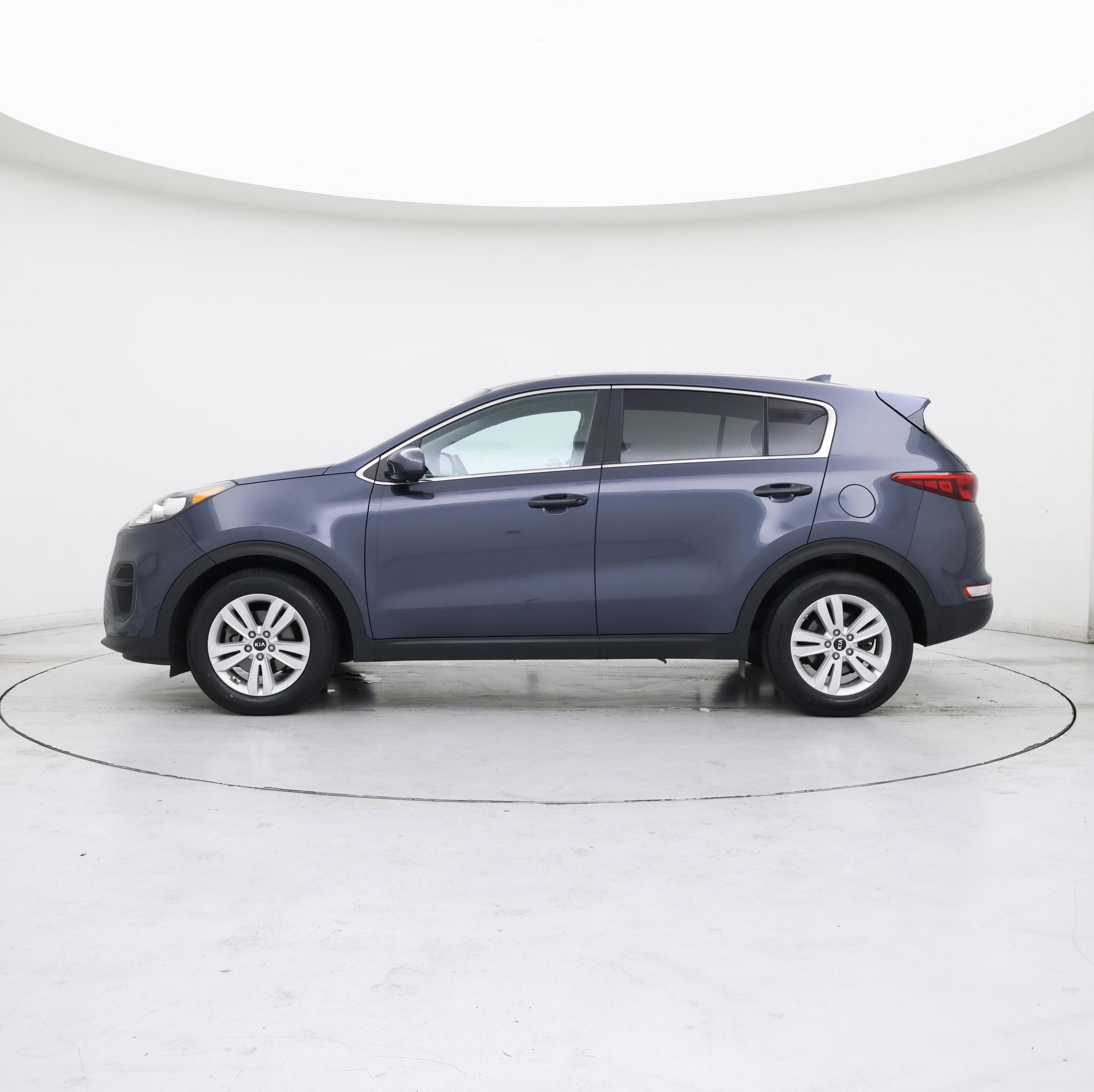 Thumbnail: 2019 Kia Sportage - 3