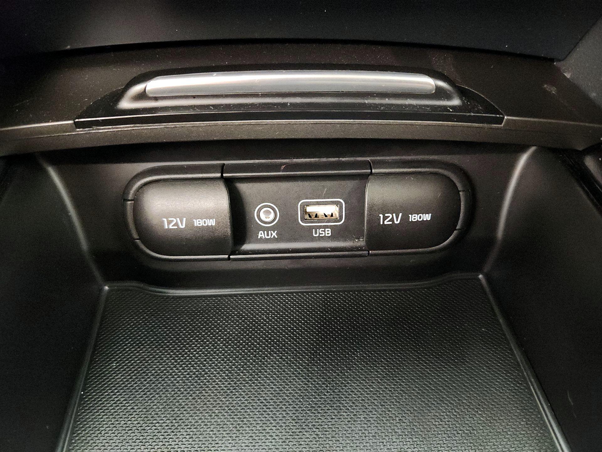 Thumbnail: 2019 Kia Optima - 18